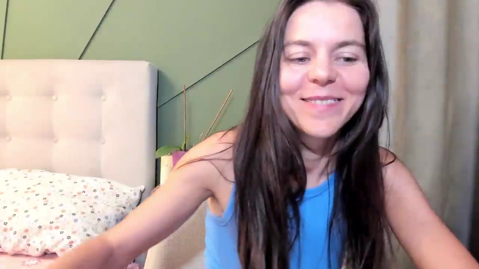 Gallery image thumbnail from CamilaAccardi's myfreecams stream on, 08/22/2026, 14:52 image 18 of 20