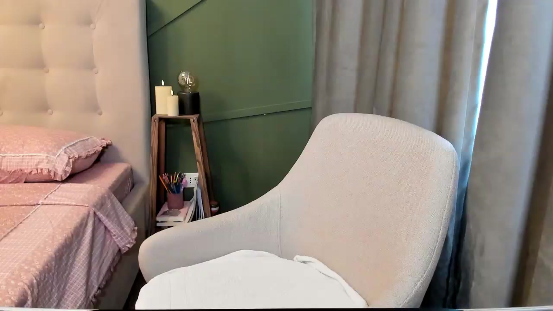 Gallery image thumbnail from CamilaAccardi's myfreecams stream on, 08/25/2026, 15:08 image 3 of 20