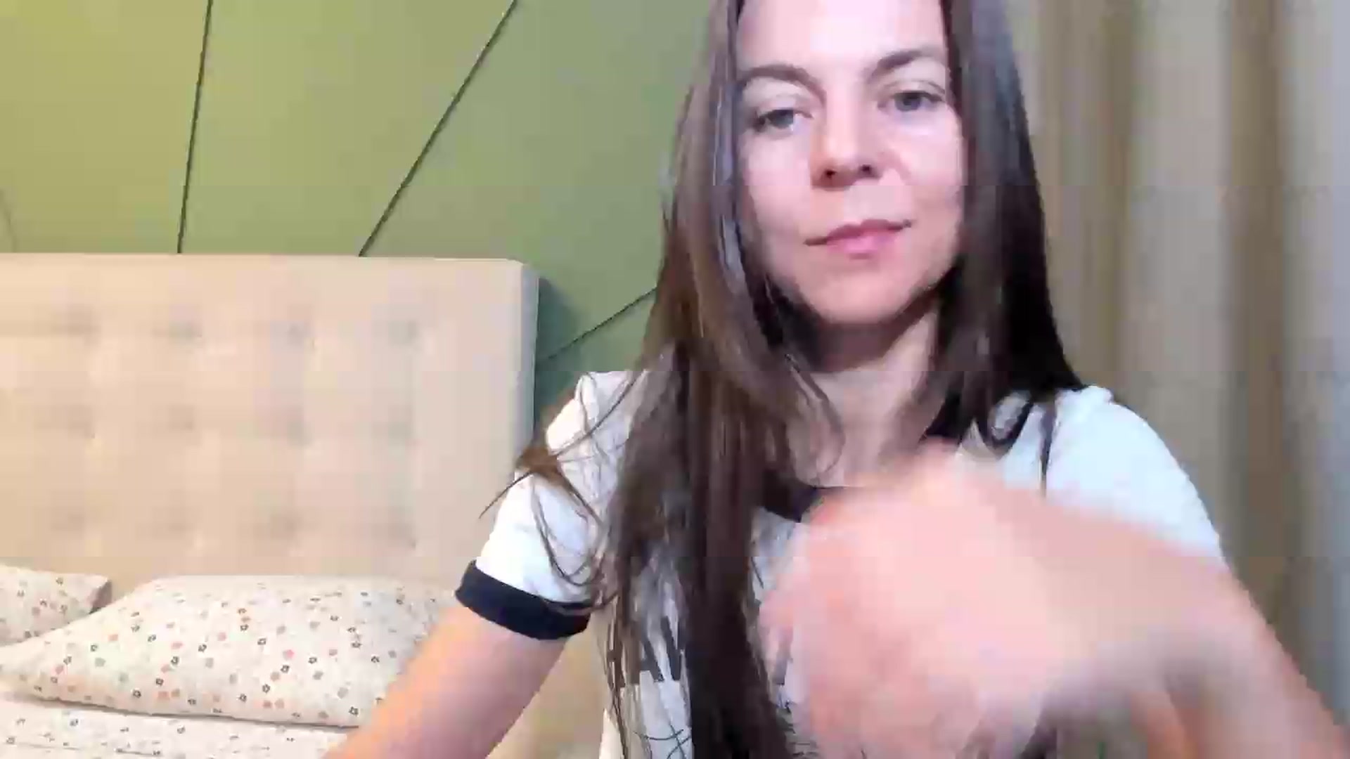 Gallery image thumbnail from CamilaAccardi's myfreecams stream on, 09/12/2026, 11:18 image 18 of 20