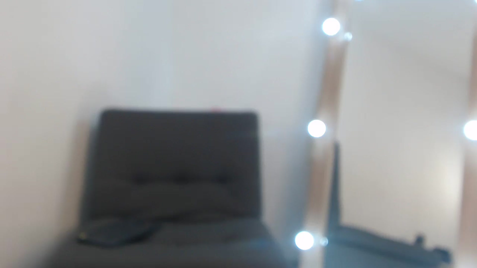 Gallery image thumbnail from CamilaGoldenn's myfreecams stream on, 12/24/2023, 17:38 image 6 of 20