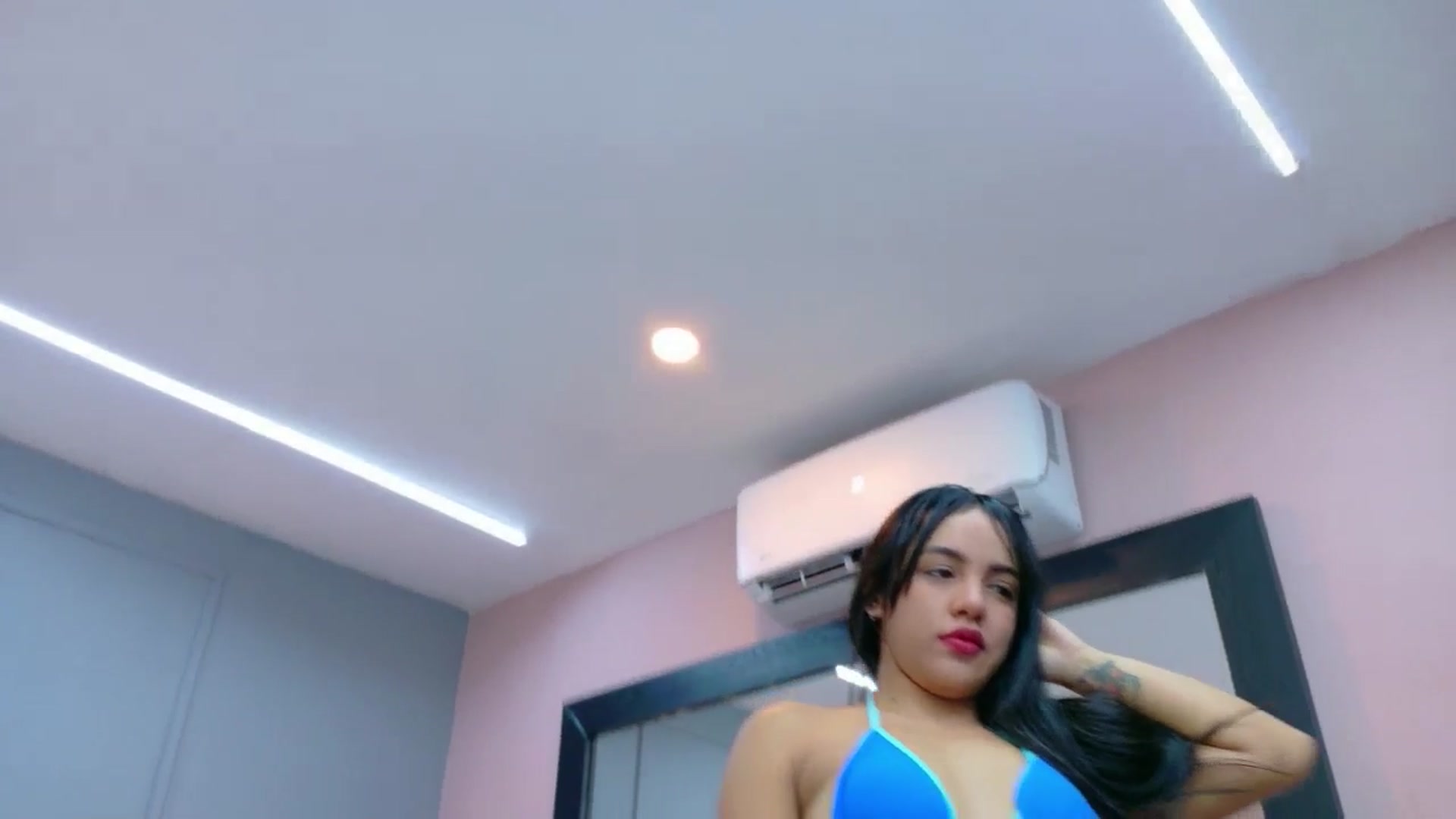Gallery image thumbnail from CamilaHill's myfreecams stream on, 11/20/2025, 13:24 image 9 of 20