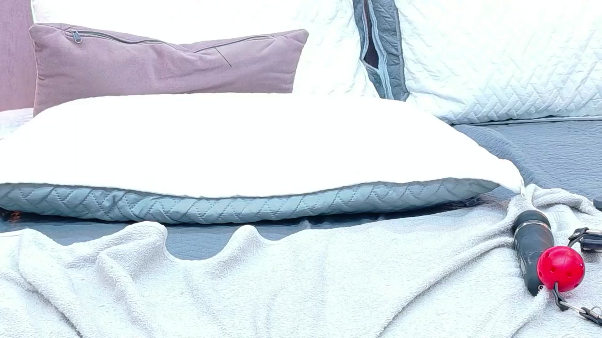 Gallery image thumbnail from CamilaHill's myfreecams stream on, 12/15/2025, 14:05 image 4 of 20