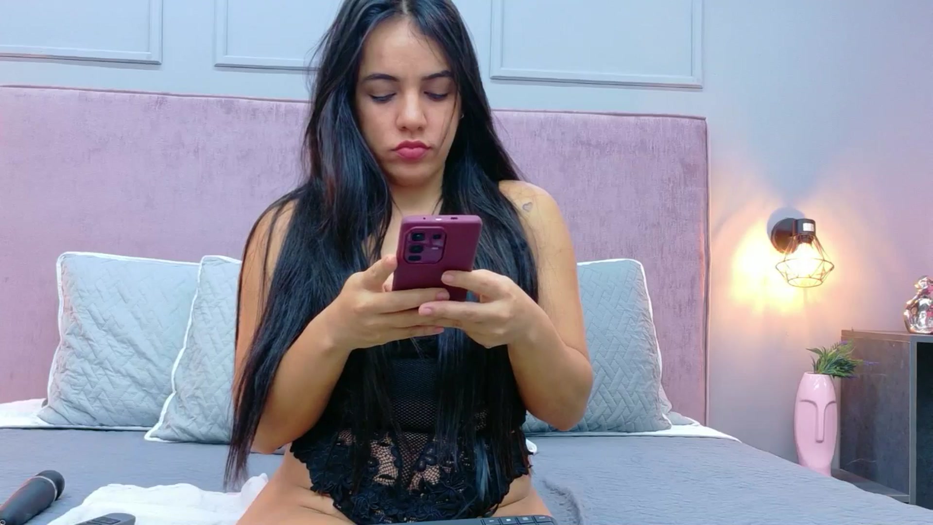 Gallery image thumbnail from CamilaHill's myfreecams stream on, 12/16/2025, 17:31 image 4 of 20