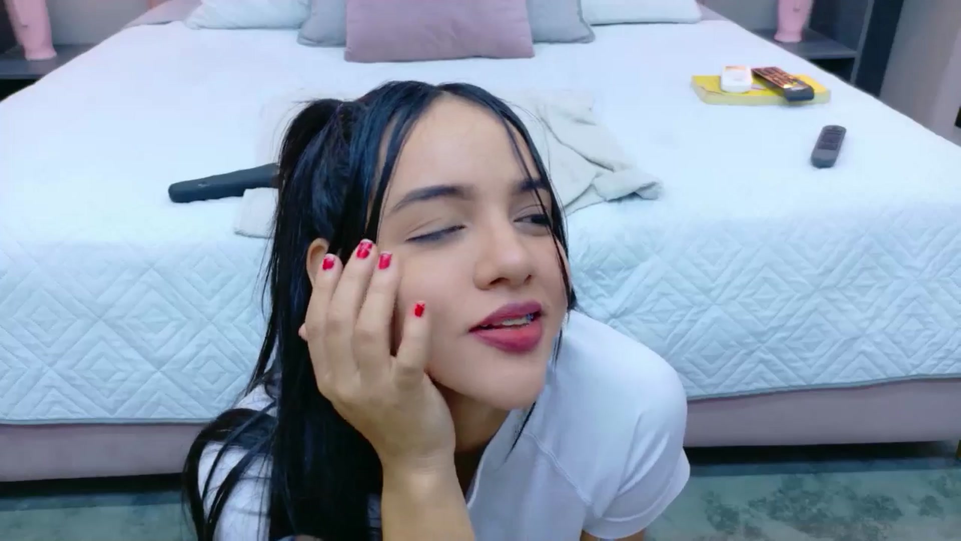 Gallery image thumbnail from CamilaHill's myfreecams stream on, 01/30/2026, 14:51 image 20 of 20