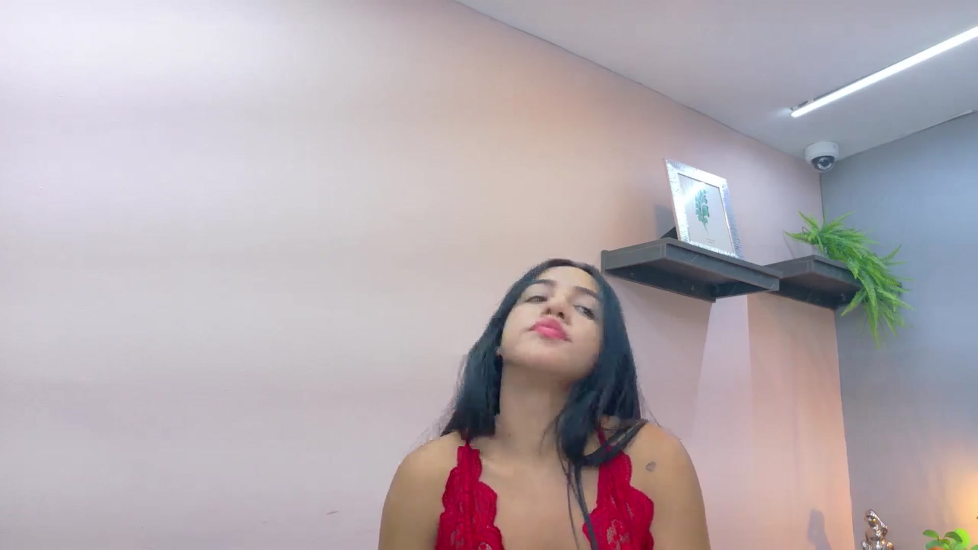Gallery image thumbnail from CamilaHill's myfreecams stream on, 02/19/2026, 15:02 image 19 of 20