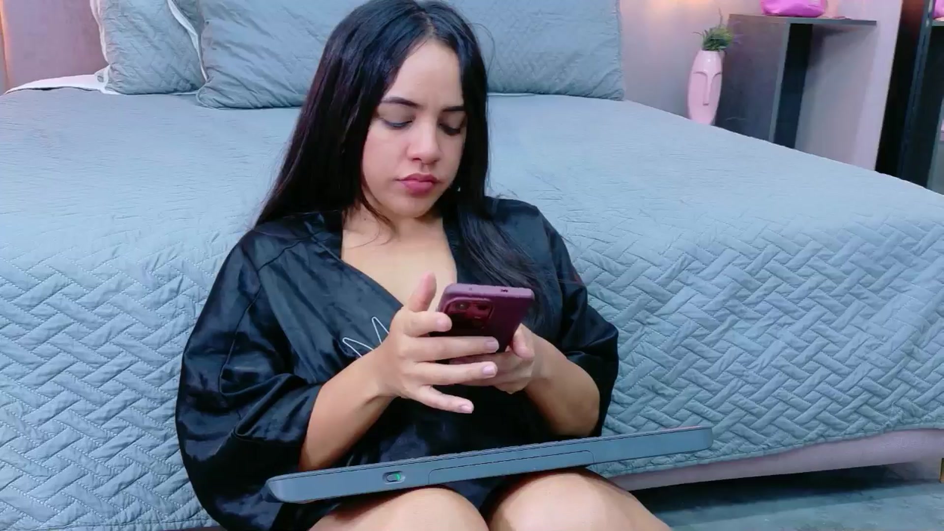 Gallery image thumbnail from CamilaHill's myfreecams stream on, 03/21/2026, 18:00 image 6 of 20