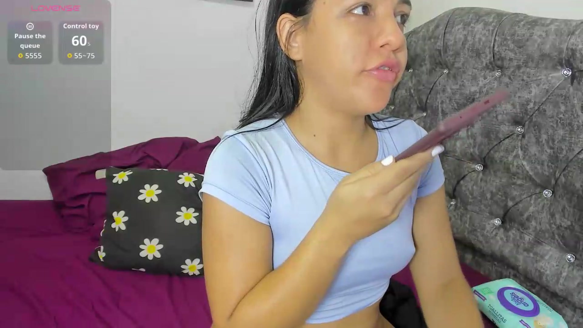 Gallery image thumbnail from CamilaHill's myfreecams stream on, 05/15/2026, 15:17 image 9 of 20