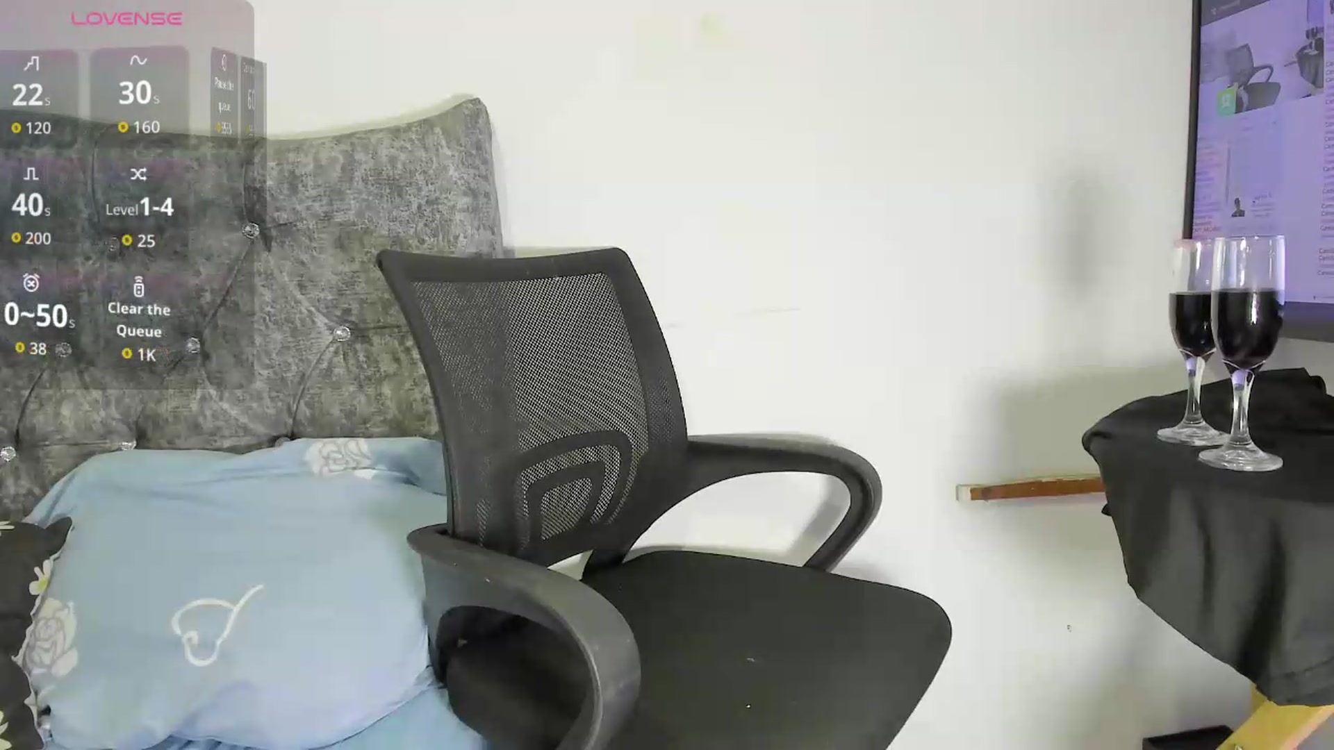 Gallery image thumbnail from CamilaHill's myfreecams stream on, 06/26/2026, 19:20 image 2 of 20