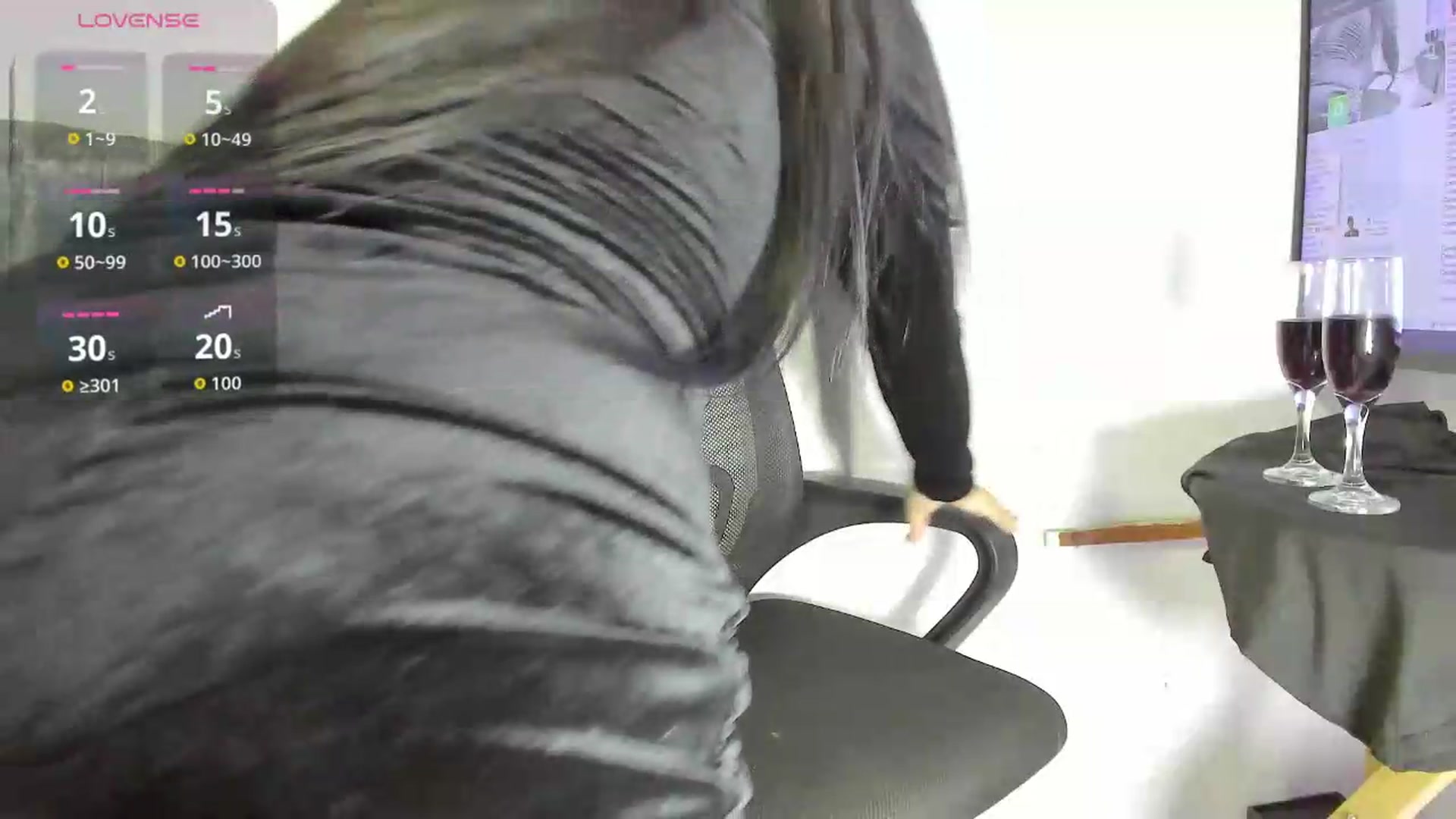 Gallery image thumbnail from CamilaHill's myfreecams stream on, 06/26/2026, 19:20 image 5 of 20