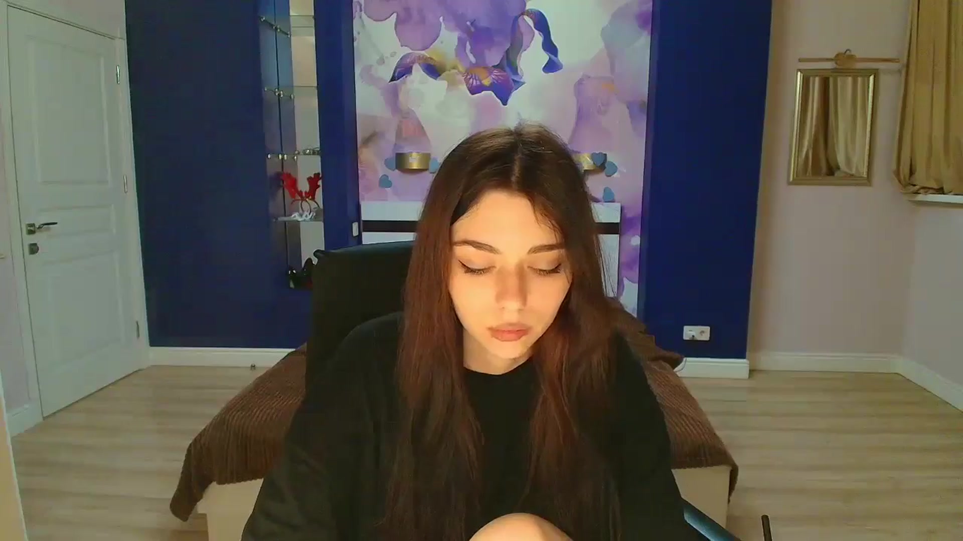 Gallery image thumbnail from CamillaMiller's myfreecams stream on, 12/31/2024, 15:33 image 16 of 20