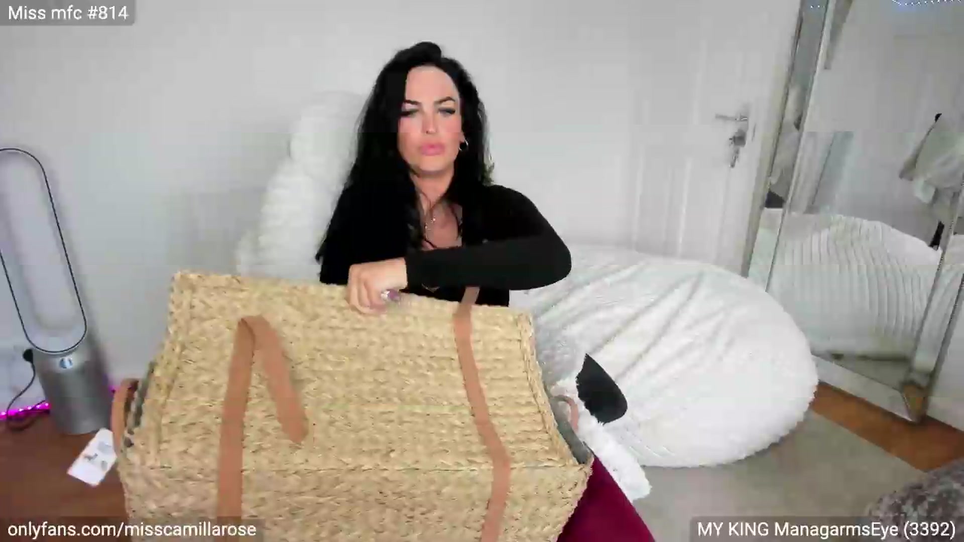 Gallery image thumbnail from CamillaRose's myfreecams stream on, 05/17/2026, 17:07 image 14 of 20