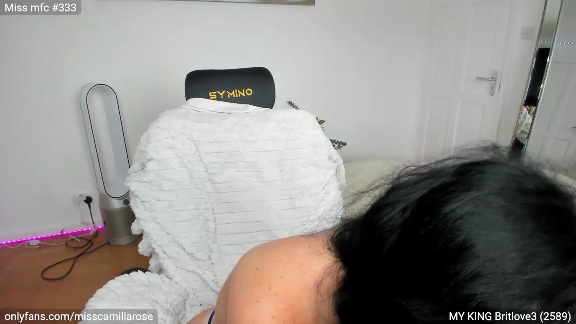 Gallery image thumbnail from CamillaRose's myfreecams stream on, 07/26/2026, 10:23 image 8 of 20