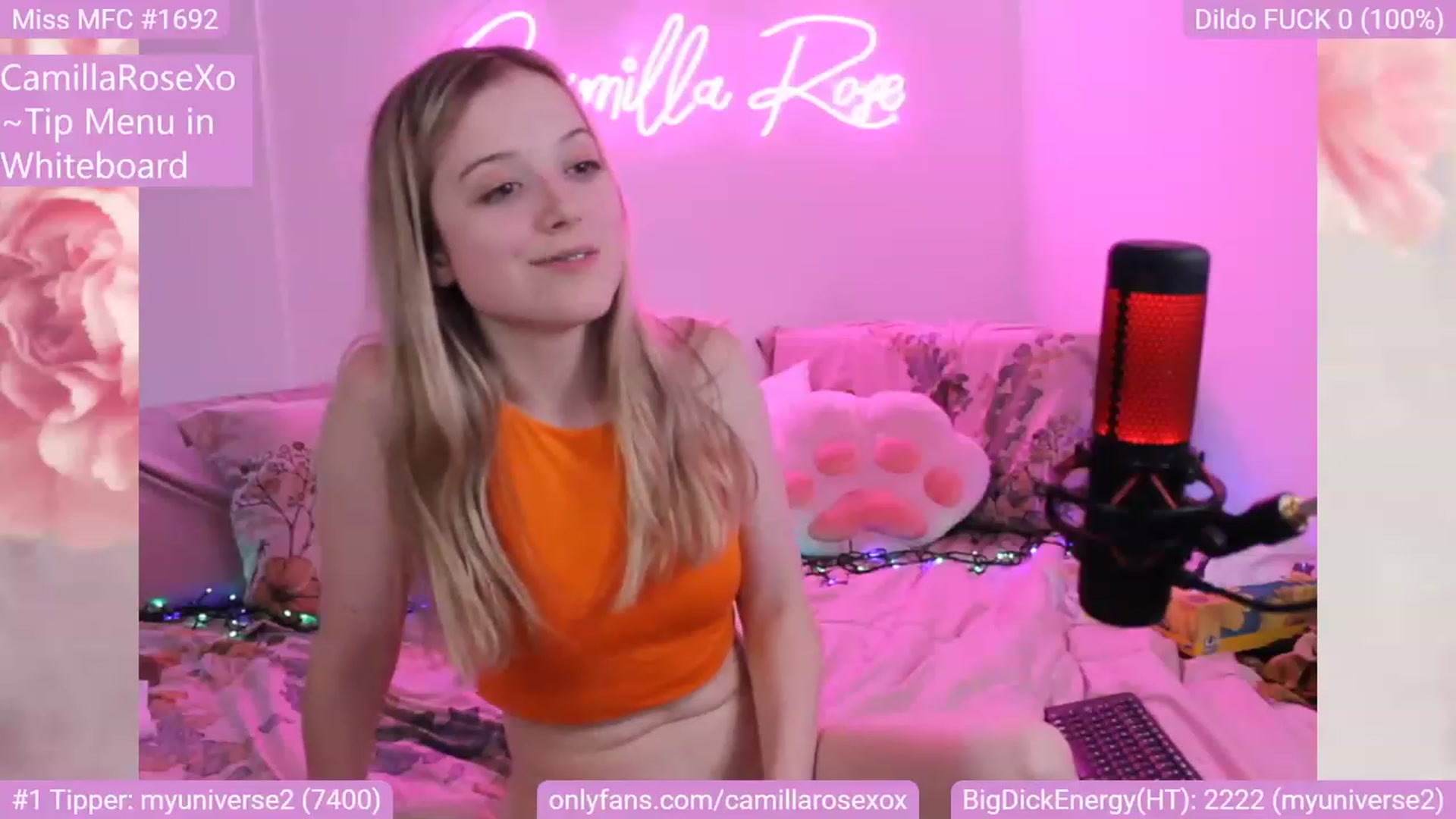 Gallery image thumbnail from CamillaRoseXo's myfreecams stream on, 12/11/2022, 18:07 image 10 of 20