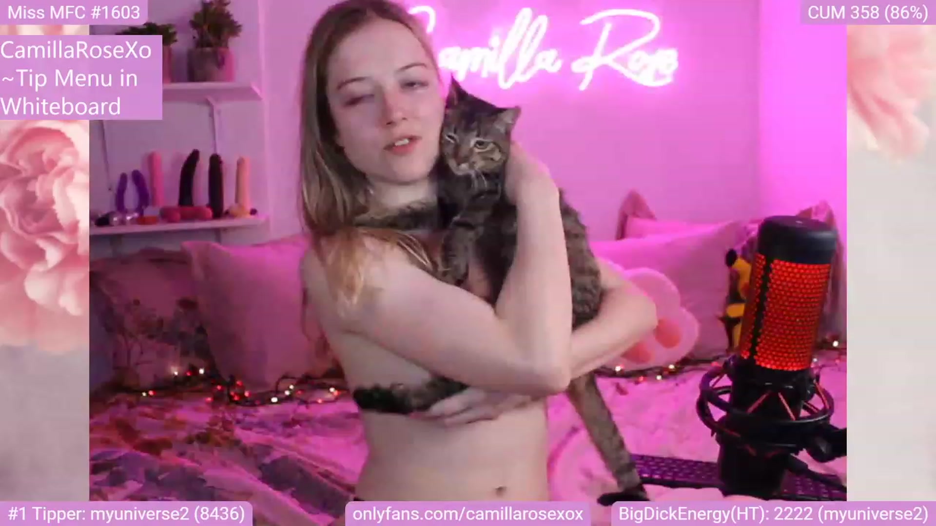 Gallery image thumbnail from CamillaRoseXo's myfreecams stream on, 12/18/2022, 24:47 image 6 of 20