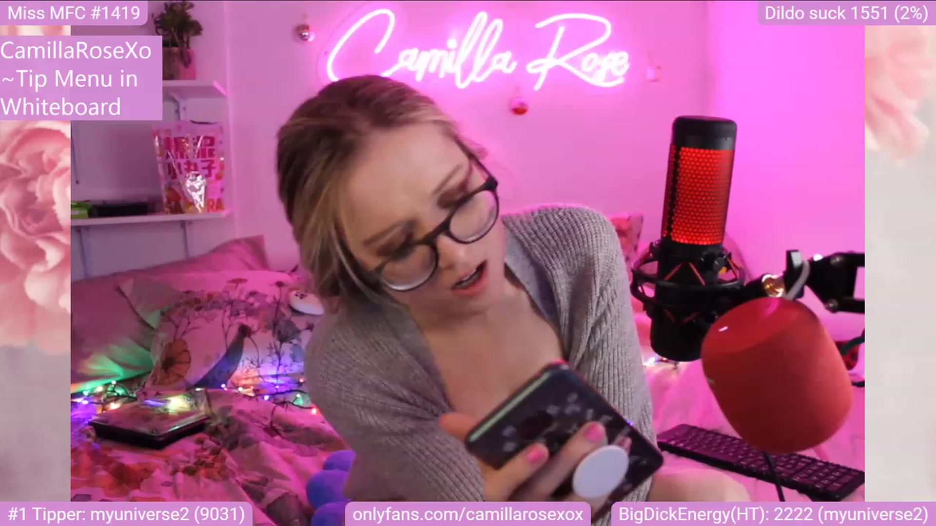 Gallery image thumbnail from CamillaRoseXo's myfreecams stream on, 12/29/2022, 08:57 image 17 of 20