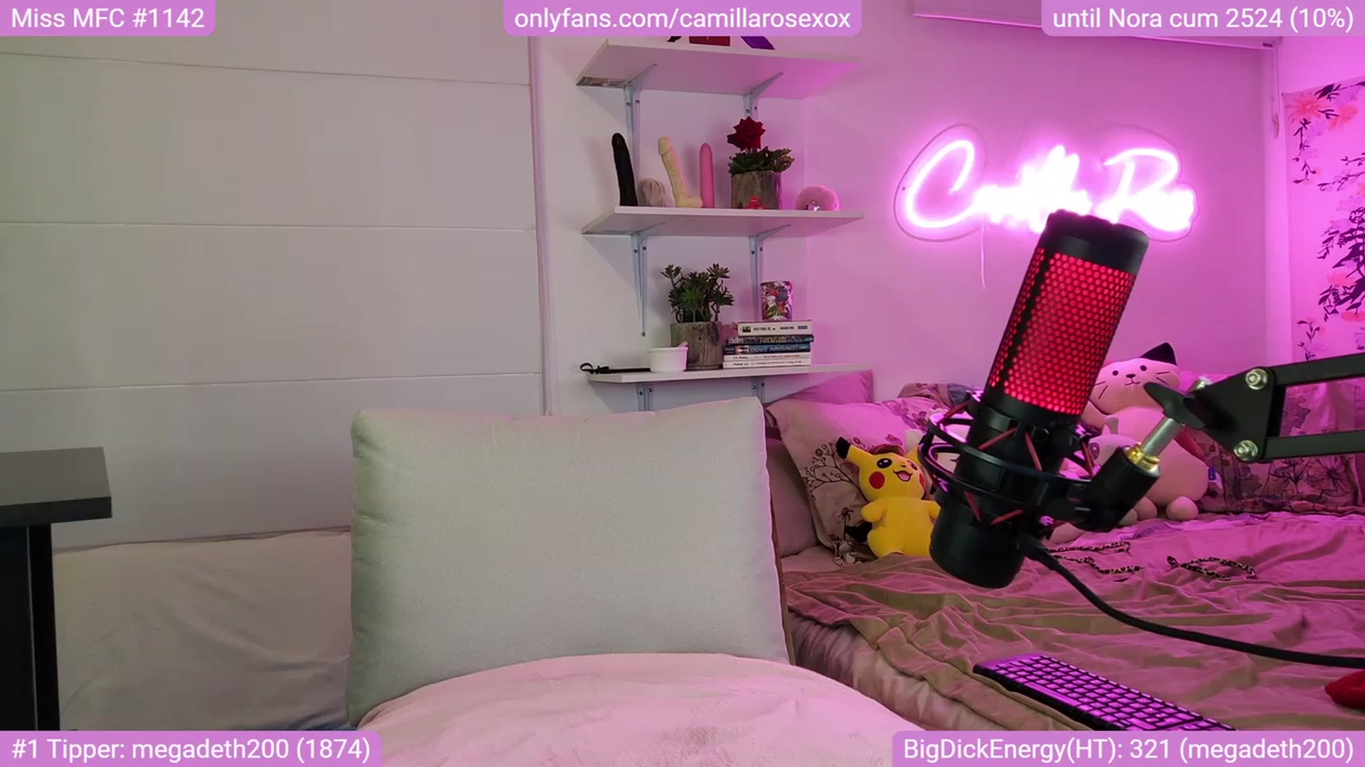 Gallery image thumbnail from CamillaRoseXo's myfreecams stream on, 05/04/2023, 08:39 image 14 of 20