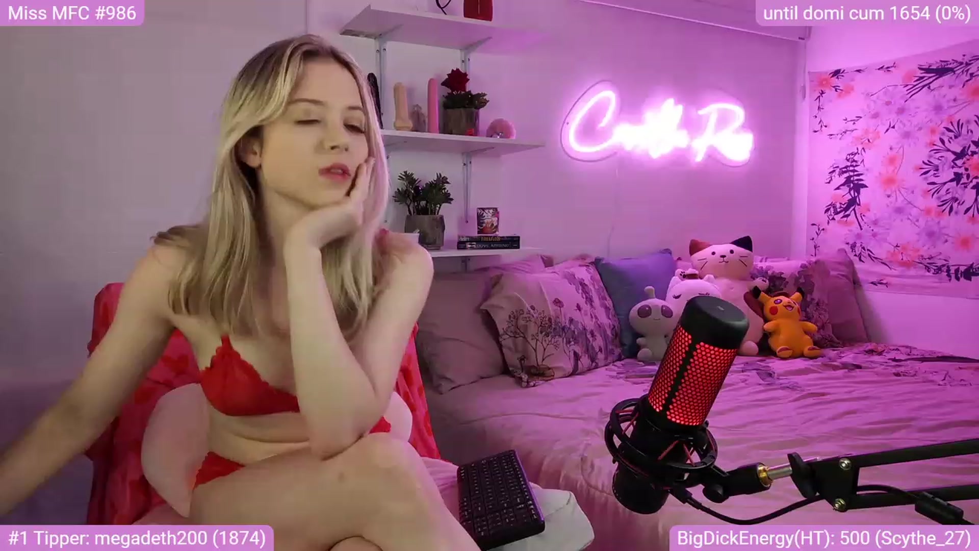 Gallery image thumbnail from CamillaRoseXo's myfreecams stream on, 05/08/2023, 07:32 image 20 of 20