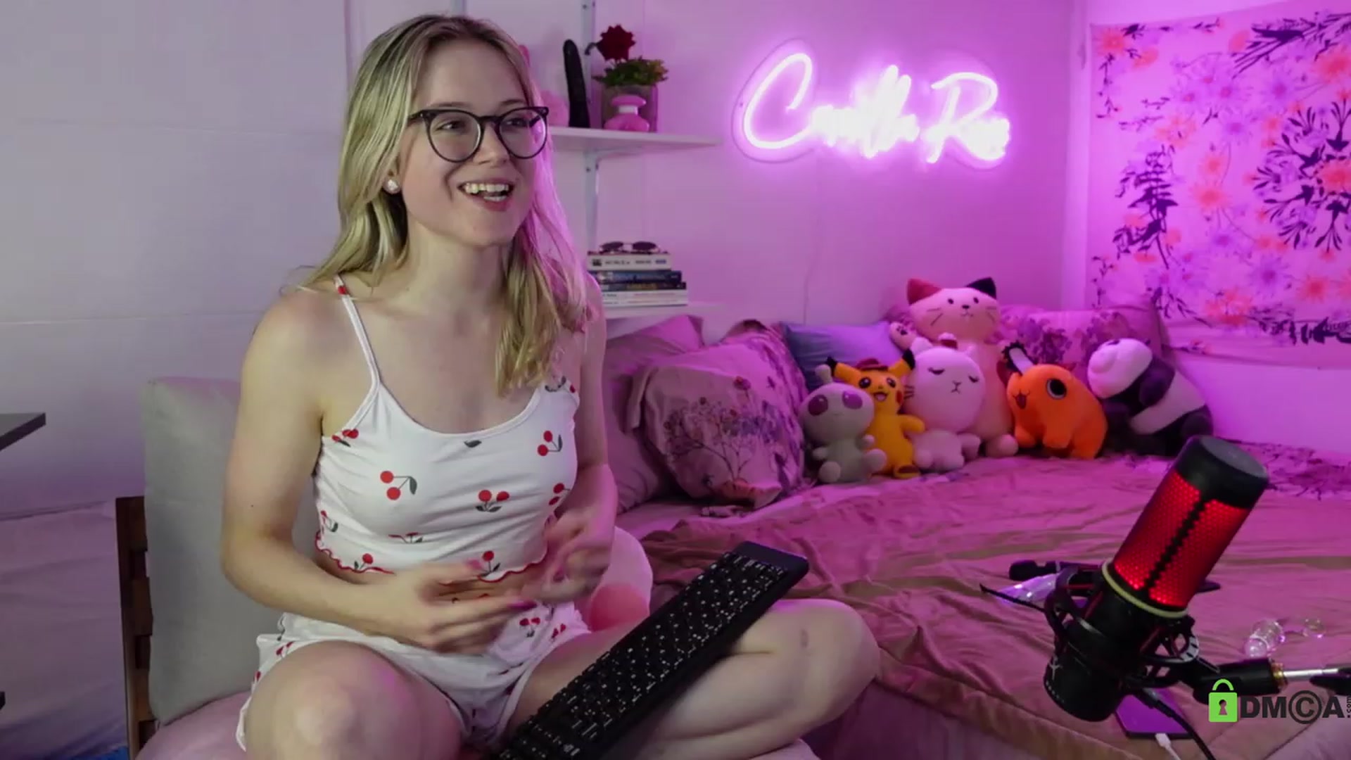 Gallery image thumbnail from CamillaRoseXo's myfreecams stream on, 05/29/2023, 10:41 image 3 of 20