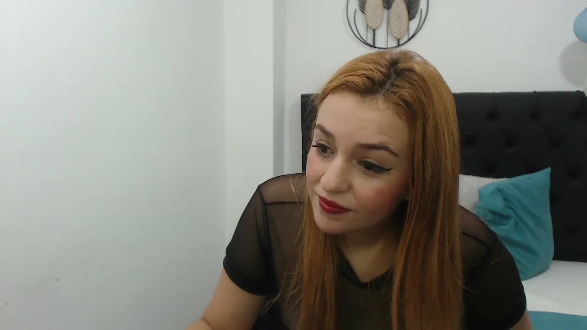 Gallery image thumbnail from CamilleDucan's myfreecams stream on, 02/08/2024, 14:21 image 14 of 20