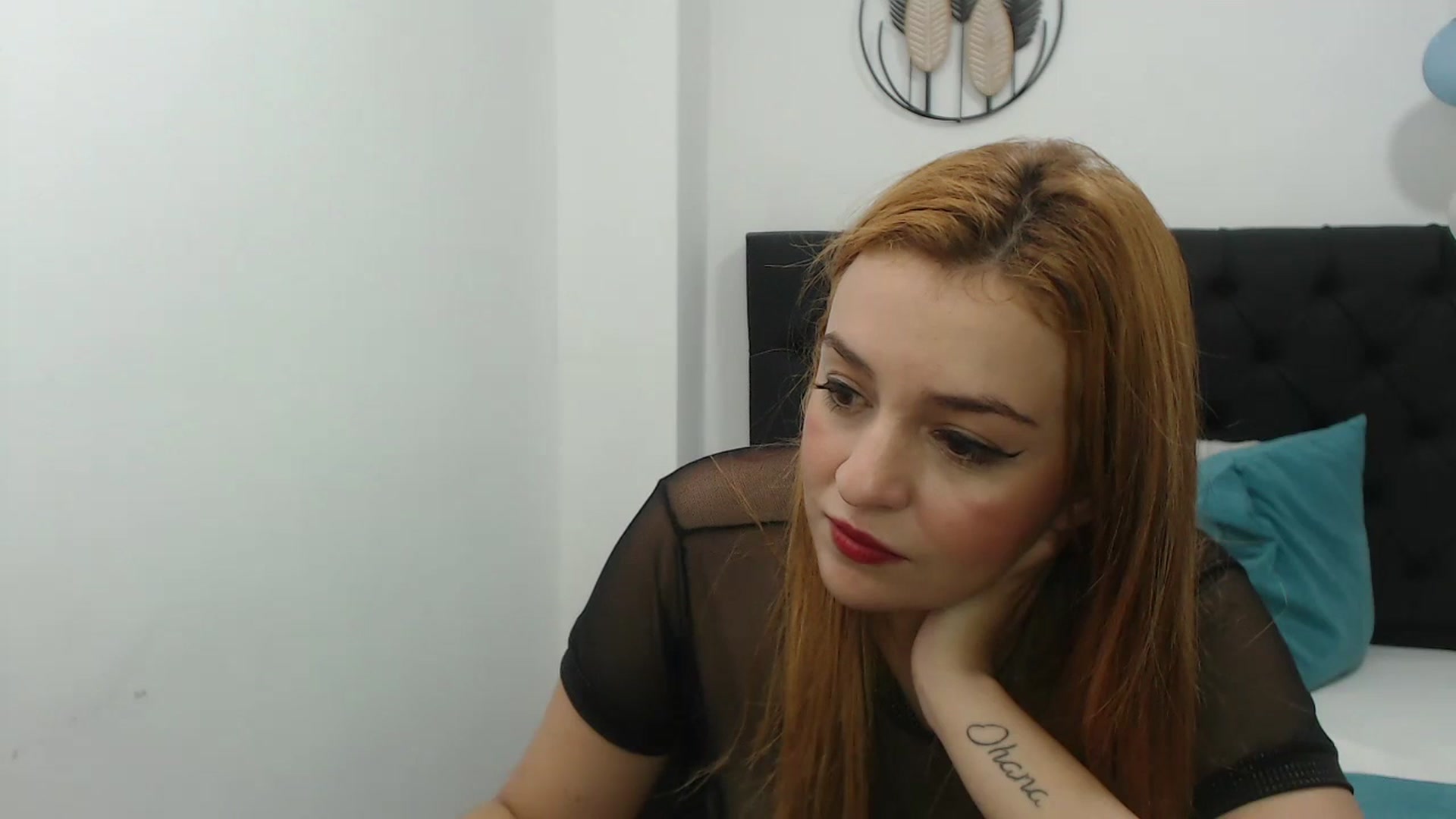 Gallery image thumbnail from CamilleDucan's myfreecams stream on, 02/08/2024, 14:21 image 16 of 20