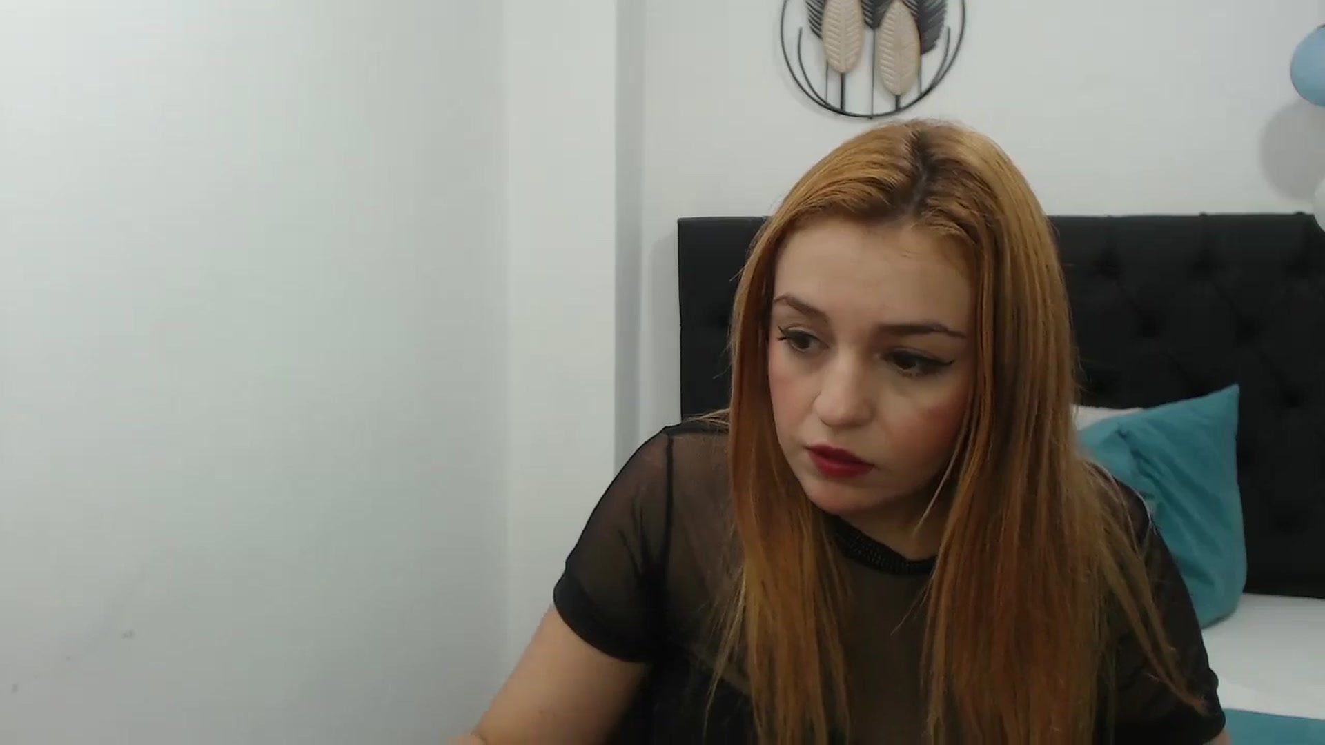 Gallery image thumbnail from CamilleDucan's myfreecams stream on, 02/08/2024, 15:00 image 14 of 20
