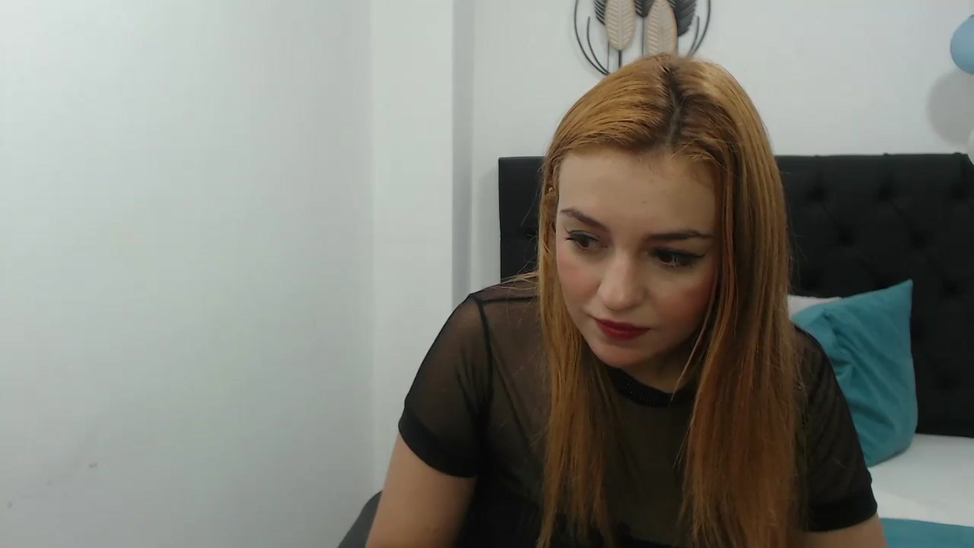 Gallery image thumbnail from CamilleDucan's myfreecams stream on, 02/08/2024, 15:00 image 19 of 20