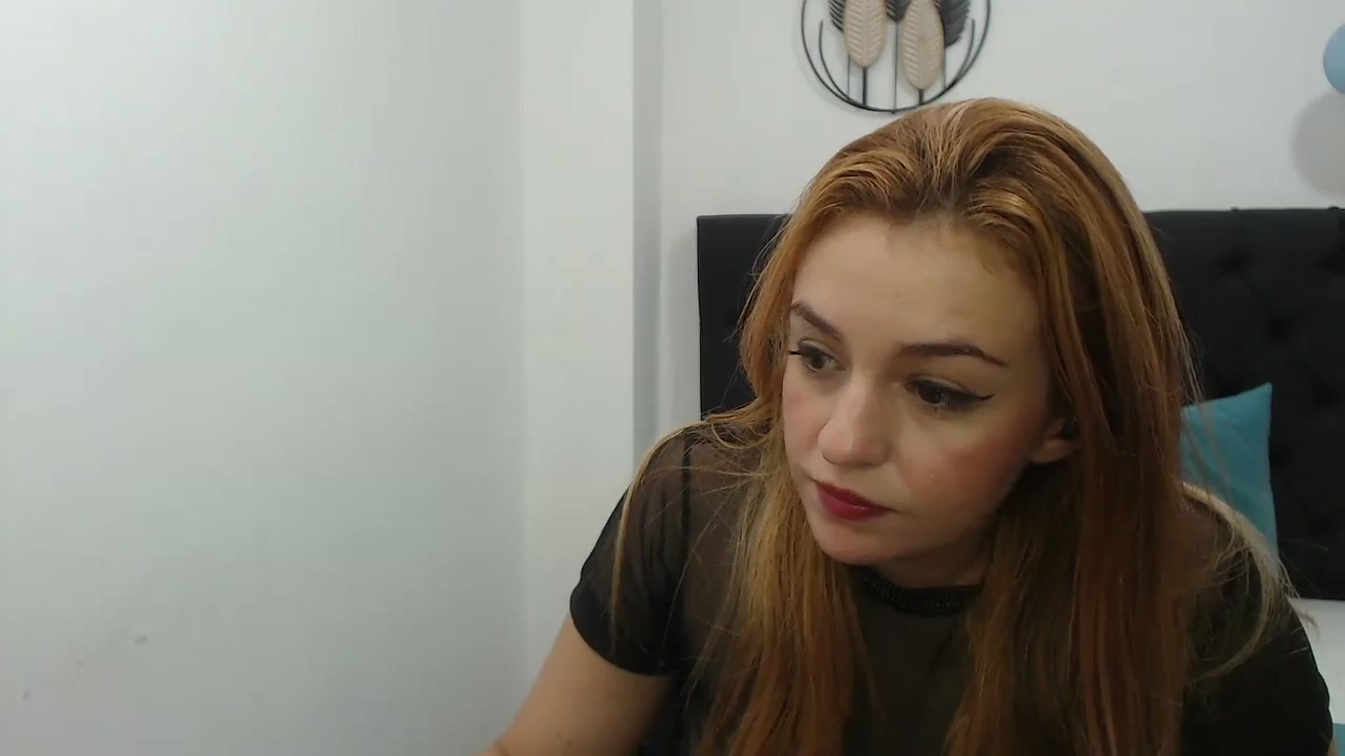 Gallery image thumbnail from CamilleDucan's myfreecams stream on, 02/08/2024, 16:21 image 10 of 20