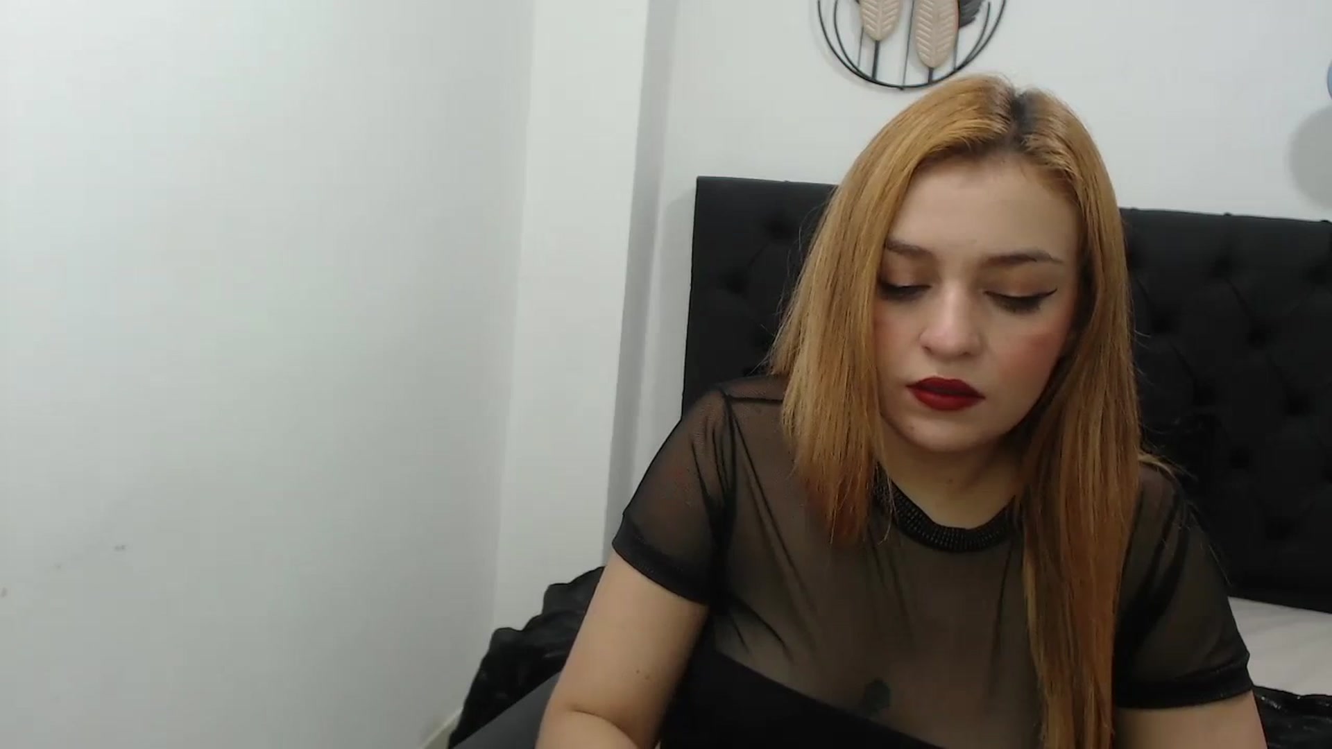 Gallery image thumbnail from CamilleDucan's myfreecams stream on, 02/15/2024, 13:24 image 12 of 20
