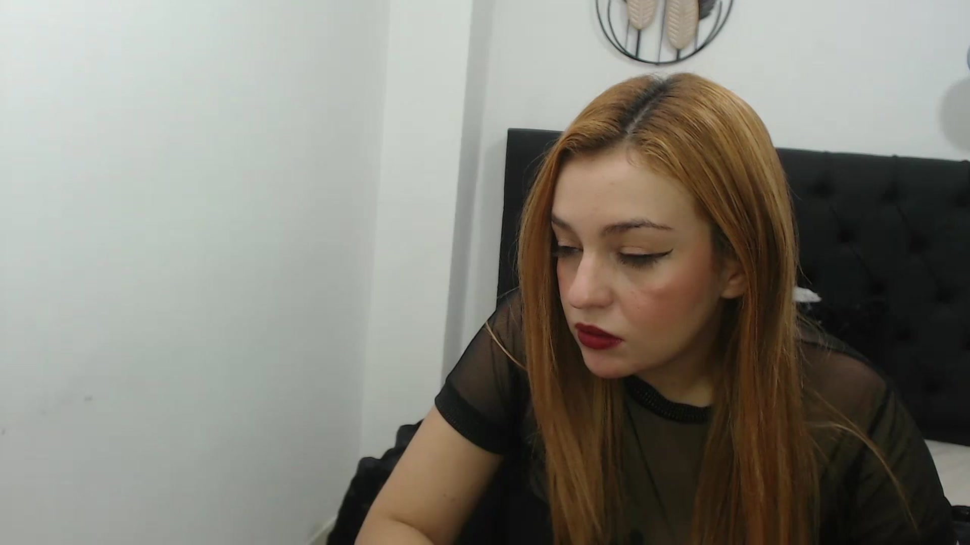 Gallery image thumbnail from CamilleDucan's myfreecams stream on, 02/15/2024, 14:39 image 16 of 20
