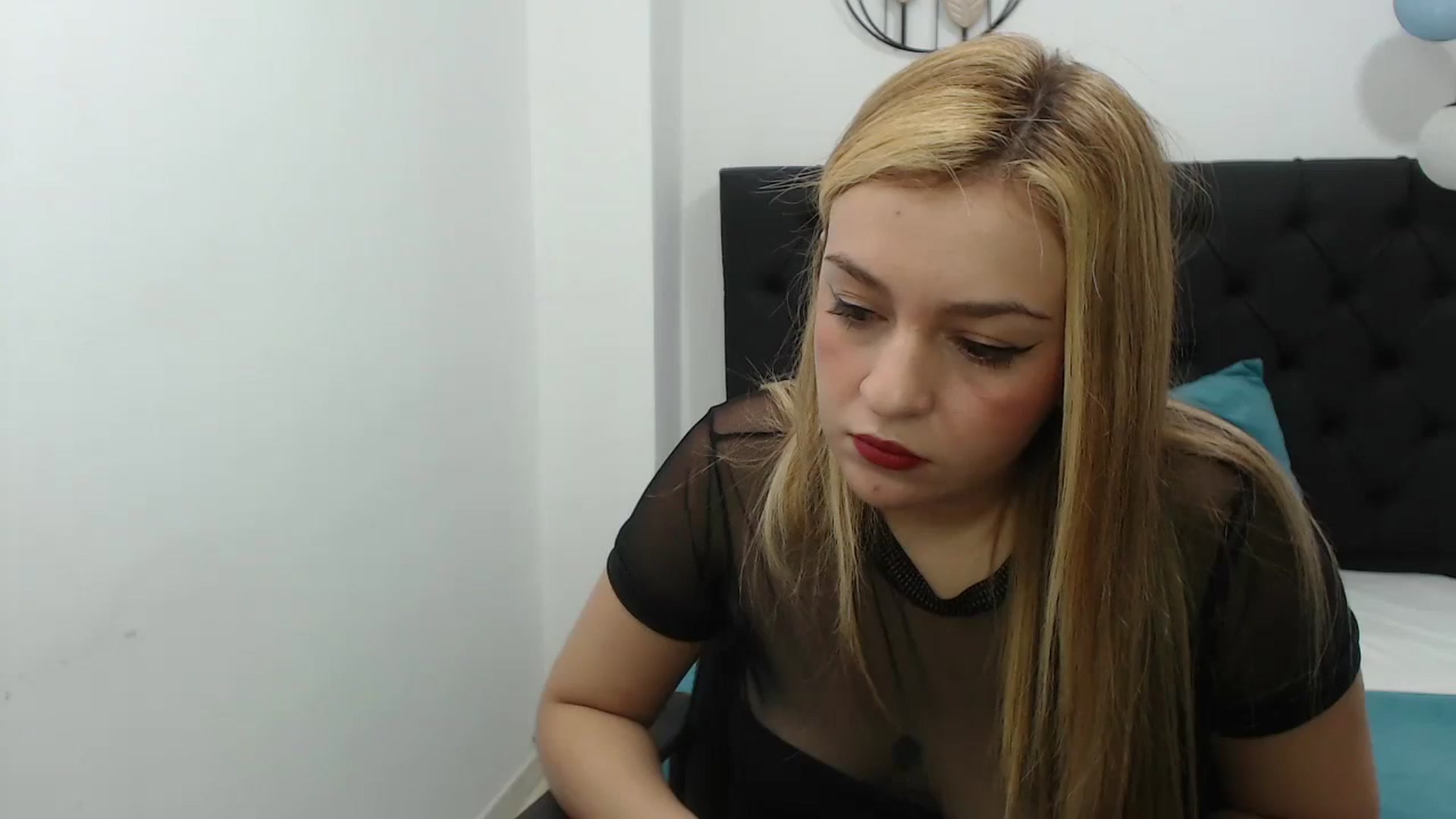 Gallery image thumbnail from CamilleDucan's myfreecams stream on, 02/22/2024, 13:55 image 4 of 20