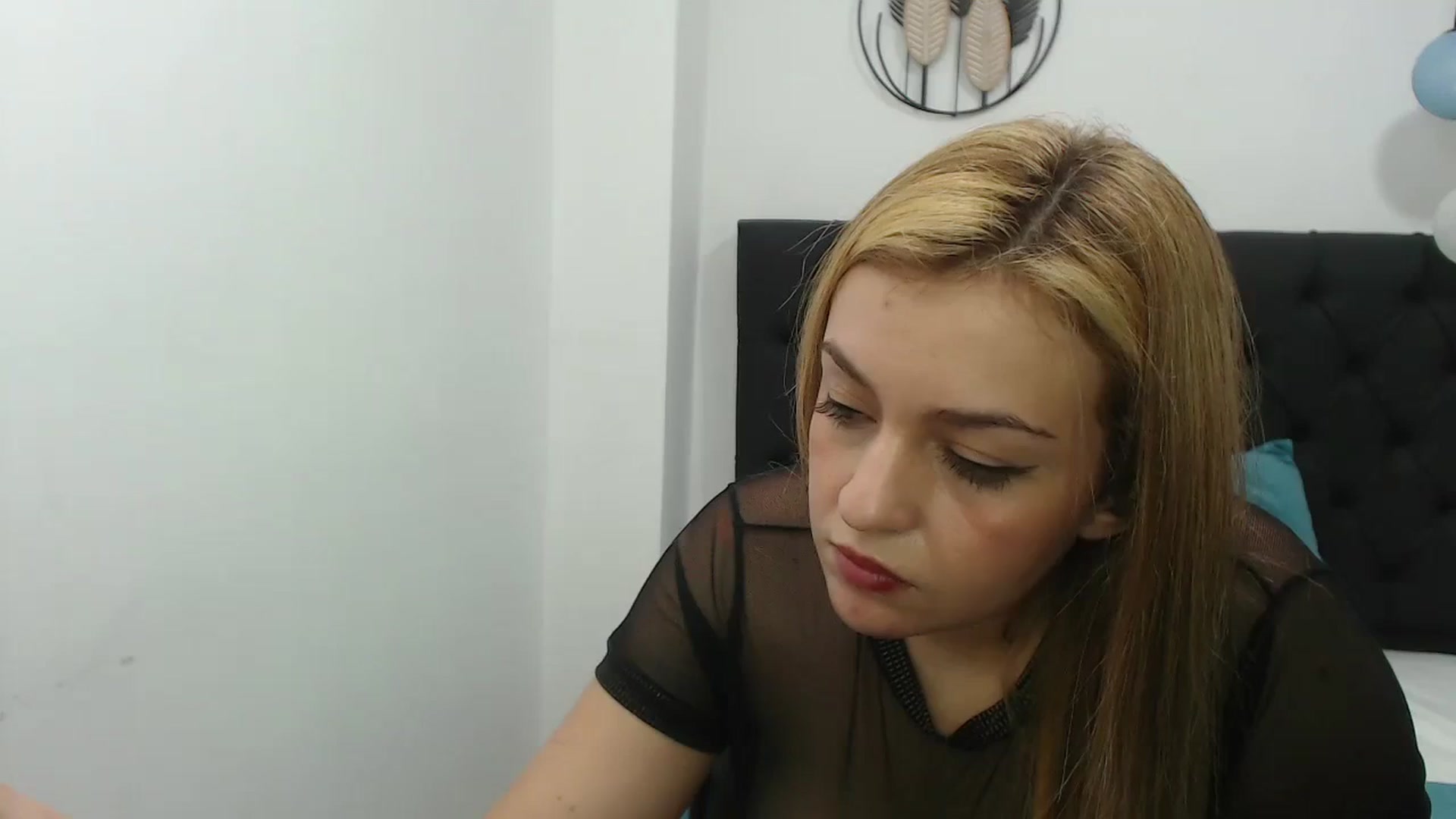 Gallery image thumbnail from CamilleDucan's myfreecams stream on, 02/22/2024, 16:42 image 1 of 20