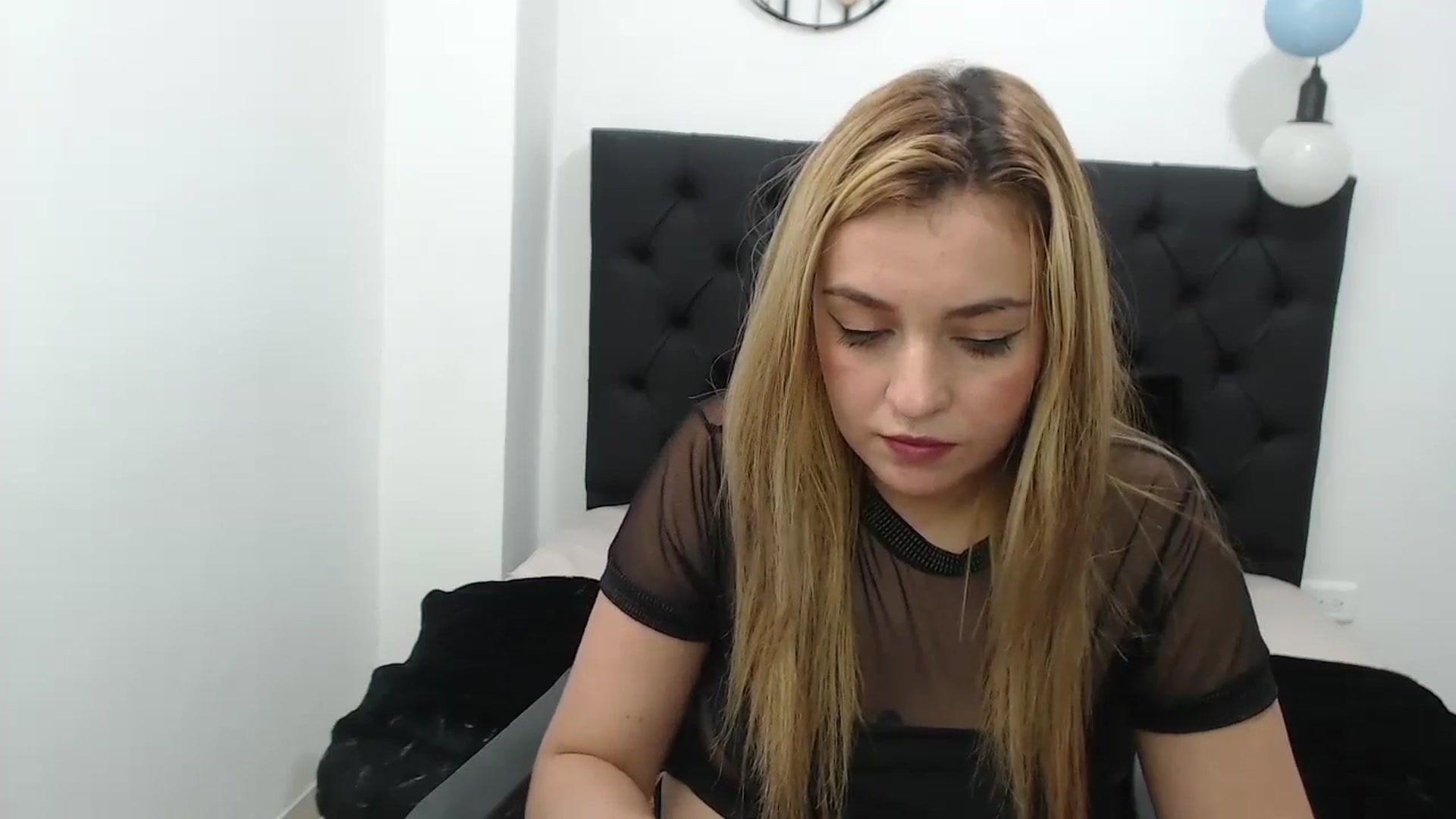 Gallery image thumbnail from CamilleDucan's myfreecams stream on, 04/25/2024, 18:03 image 20 of 20