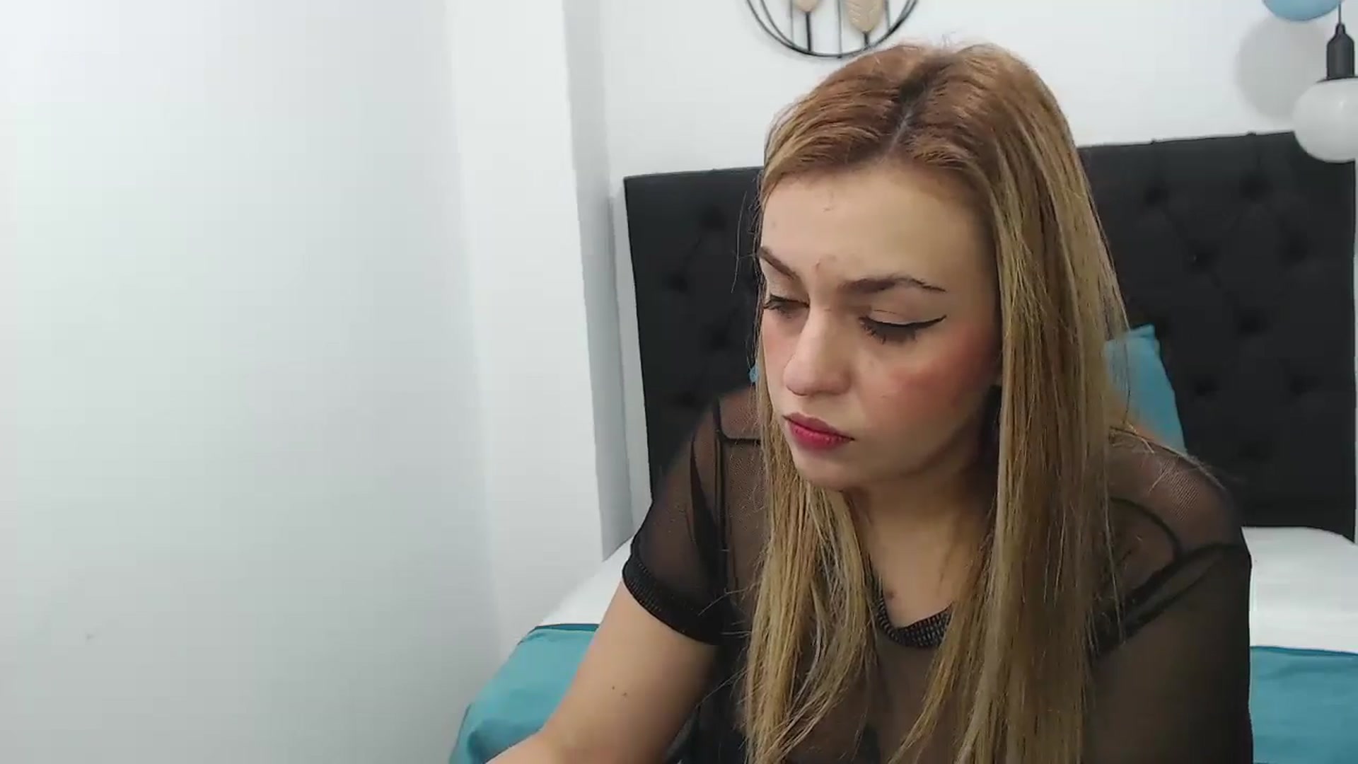 Gallery image thumbnail from CamilleDucan's myfreecams stream on, 05/18/2024, 14:27 image 6 of 20