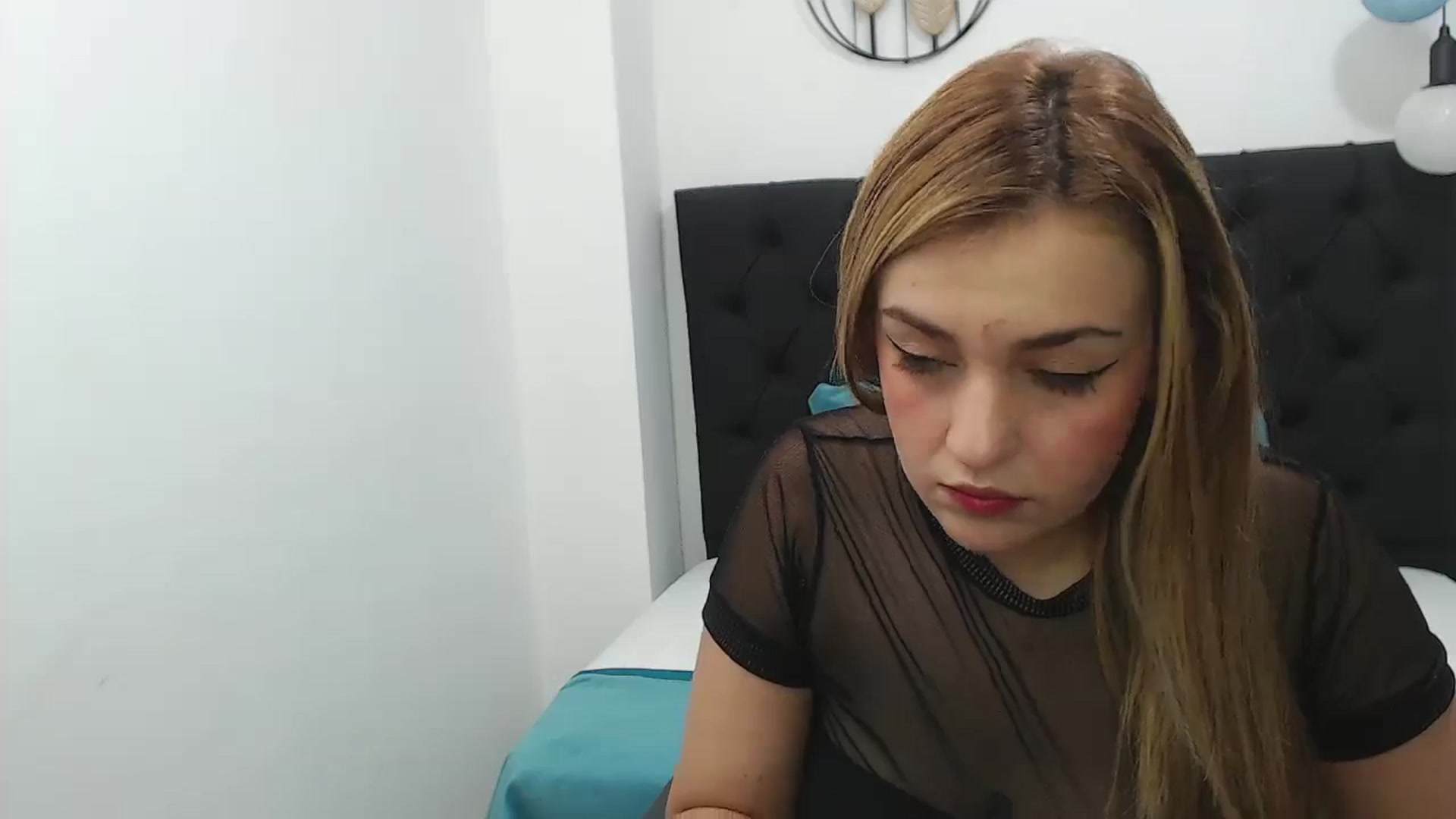 Gallery image thumbnail from CamilleDucan's myfreecams stream on, 05/18/2024, 15:24 image 10 of 20