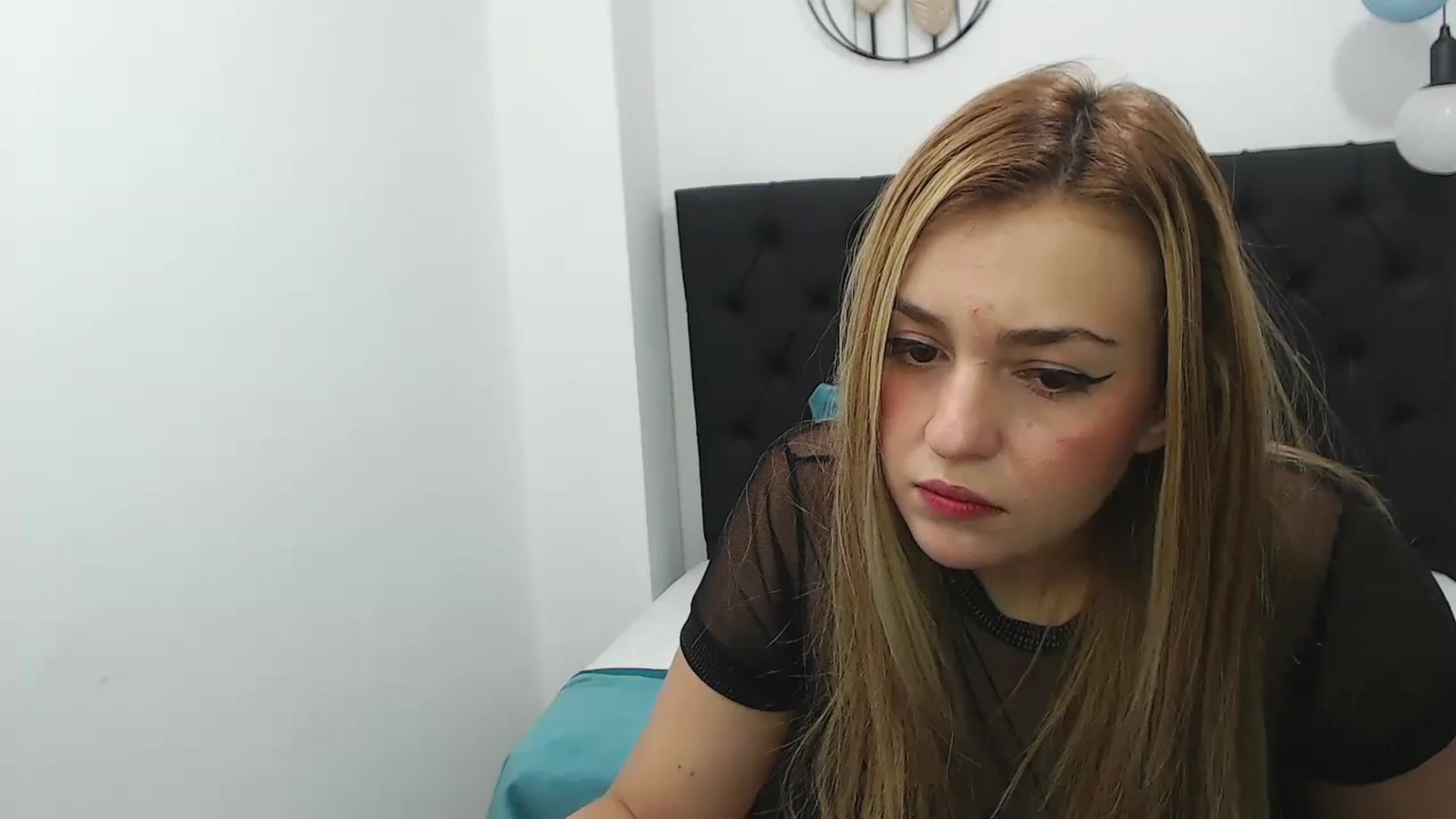 Gallery image thumbnail from CamilleDucan's myfreecams stream on, 05/18/2024, 15:24 image 8 of 20