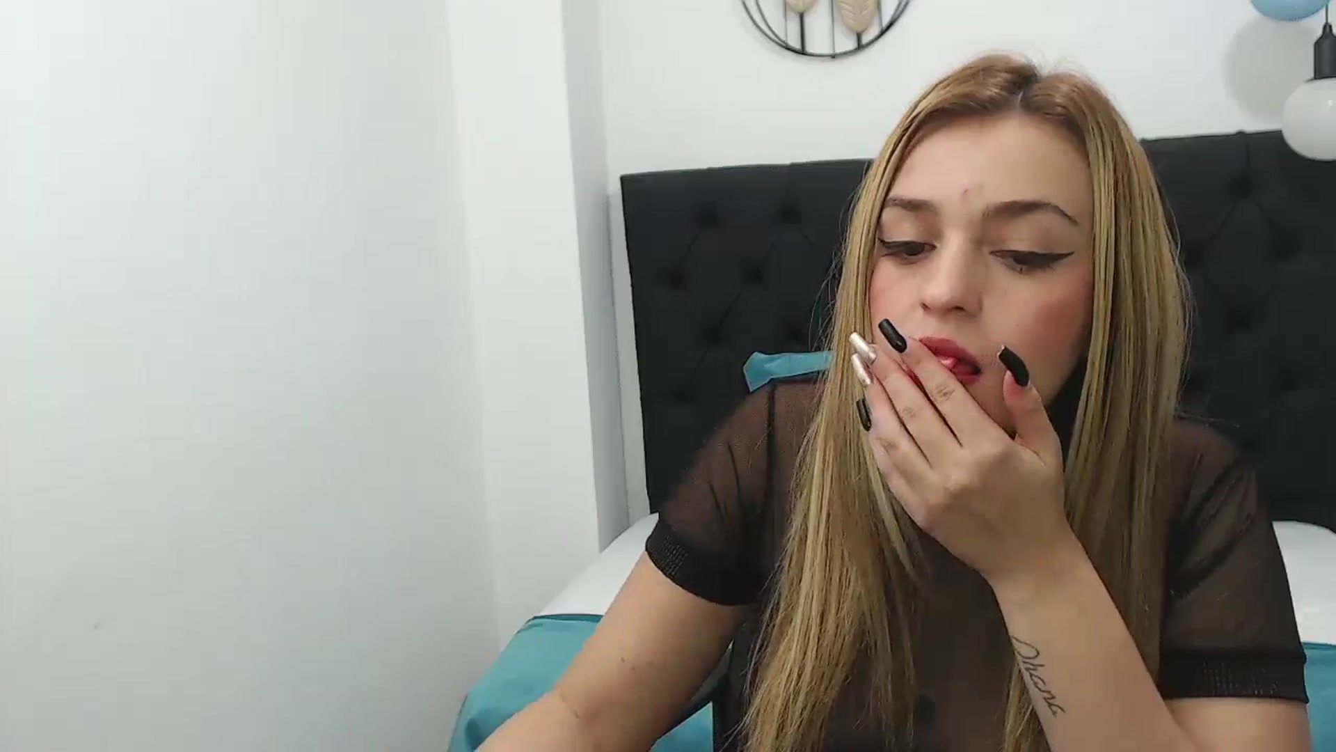 Gallery image thumbnail from CamilleDucan's myfreecams stream on, 05/18/2024, 16:23 image 4 of 20