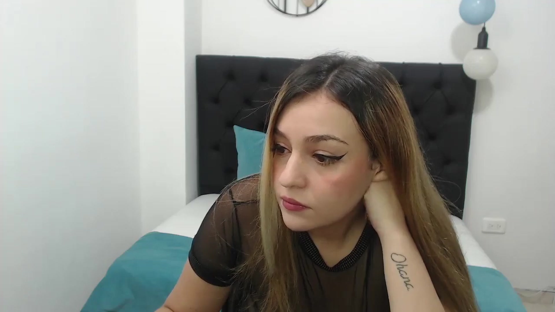 Gallery image thumbnail from CamilleDucan's myfreecams stream on, 10/18/2024, 13:35 image 10 of 20
