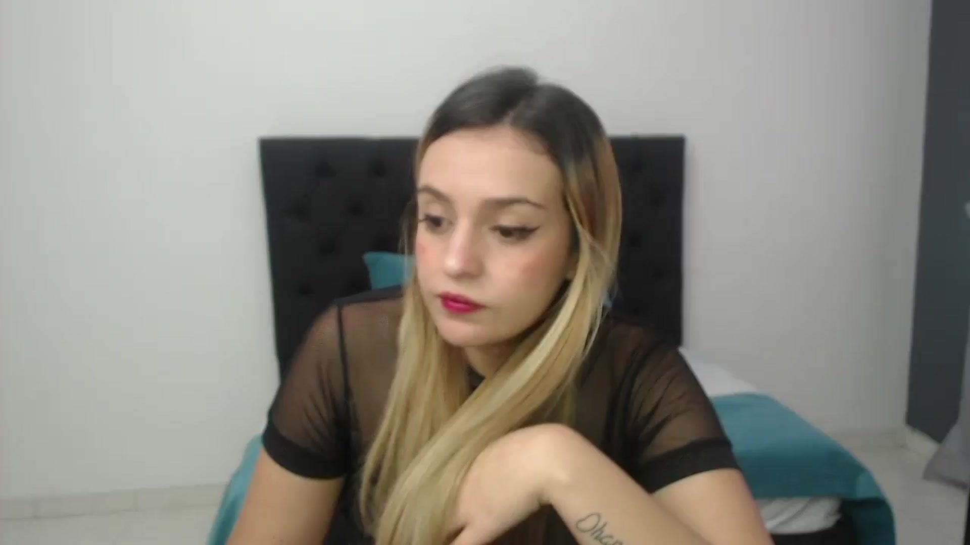 Gallery image thumbnail from CamilleDucan's myfreecams stream on, 11/05/2024, 16:17 image 5 of 20