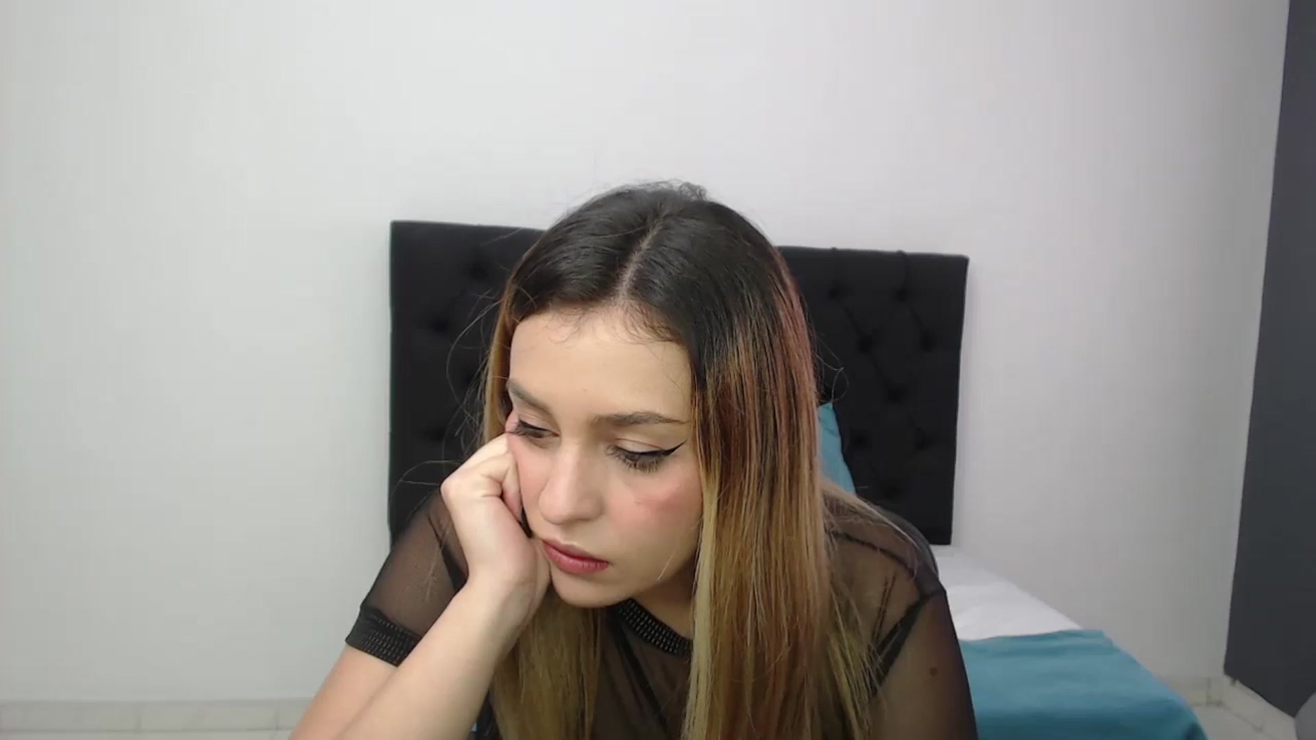 Gallery image thumbnail from CamilleDucan's myfreecams stream on, 11/09/2024, 14:35 image 10 of 20