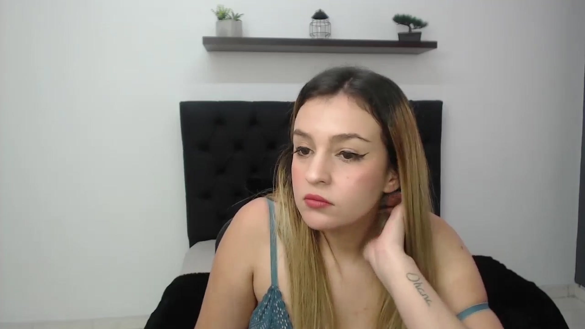 Gallery image thumbnail from CamilleDucan's myfreecams stream on, 11/13/2024, 16:52 image 8 of 20