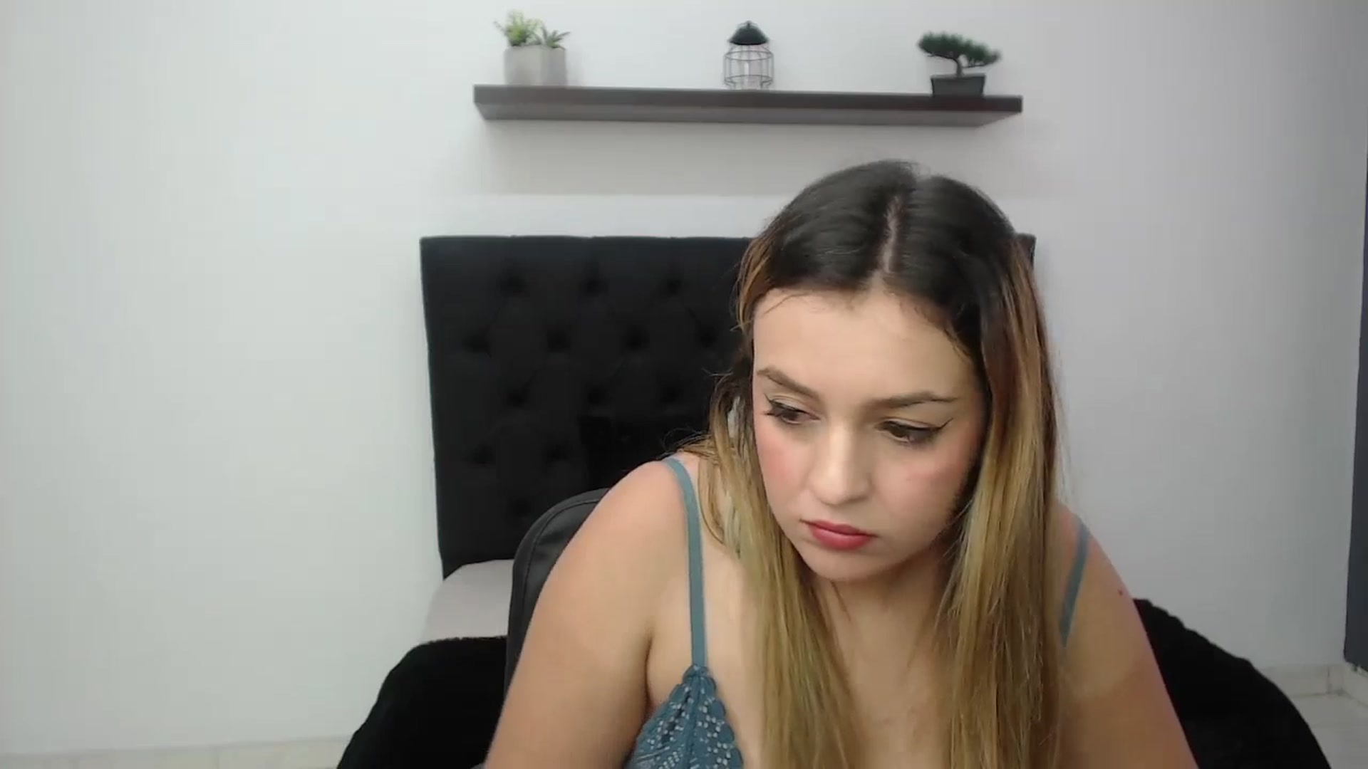 Gallery image thumbnail from CamilleDucan's myfreecams stream on, 11/13/2024, 16:52 image 4 of 20