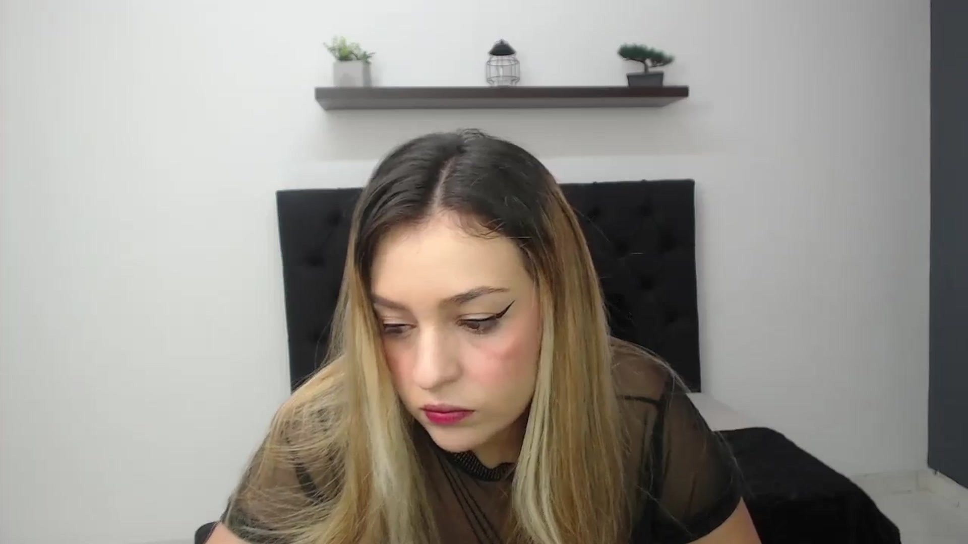 Gallery image thumbnail from CamilleDucan's myfreecams stream on, 11/15/2024, 13:47 image 2 of 20