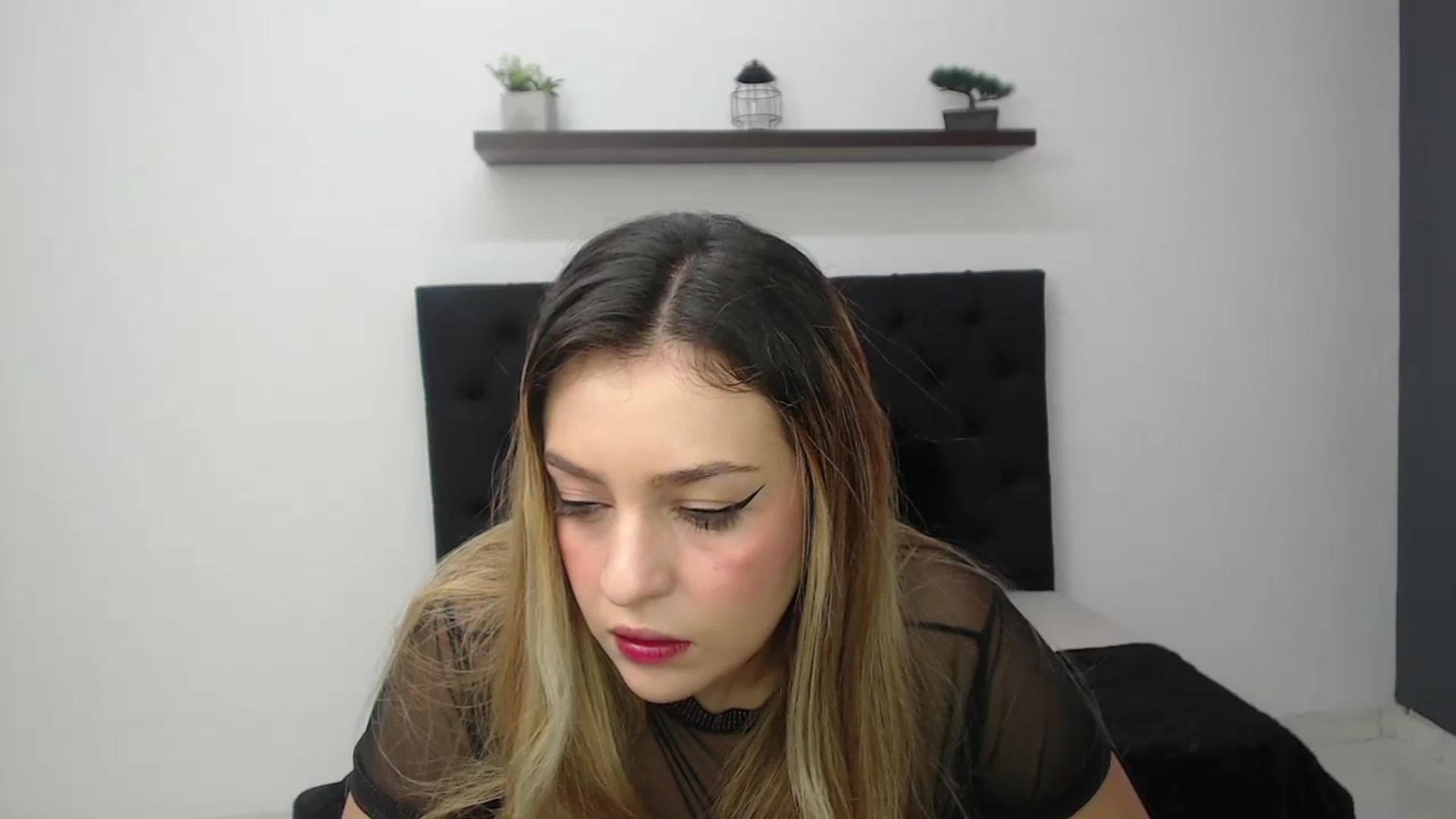 Gallery image thumbnail from CamilleDucan's myfreecams stream on, 11/15/2024, 13:47 image 4 of 20