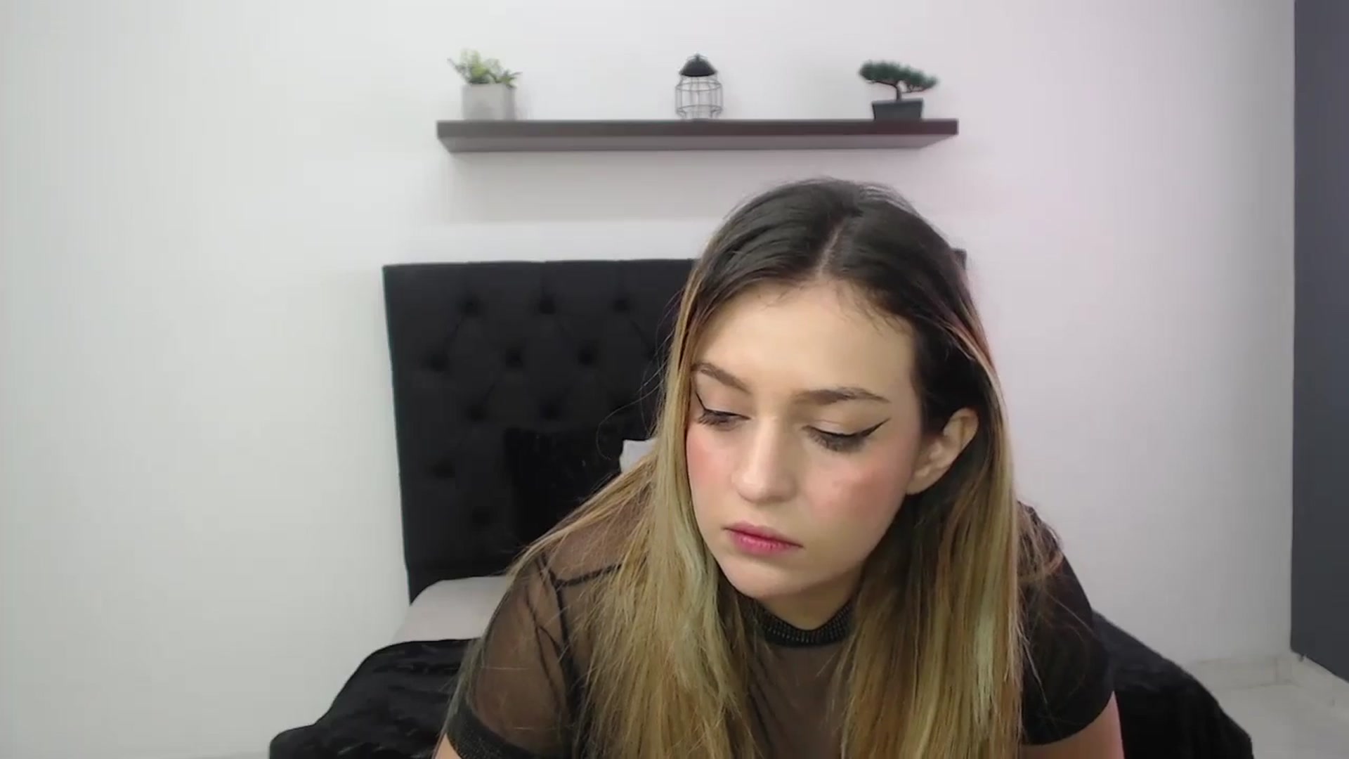 Gallery image thumbnail from CamilleDucan's myfreecams stream on, 11/15/2024, 14:40 image 20 of 20