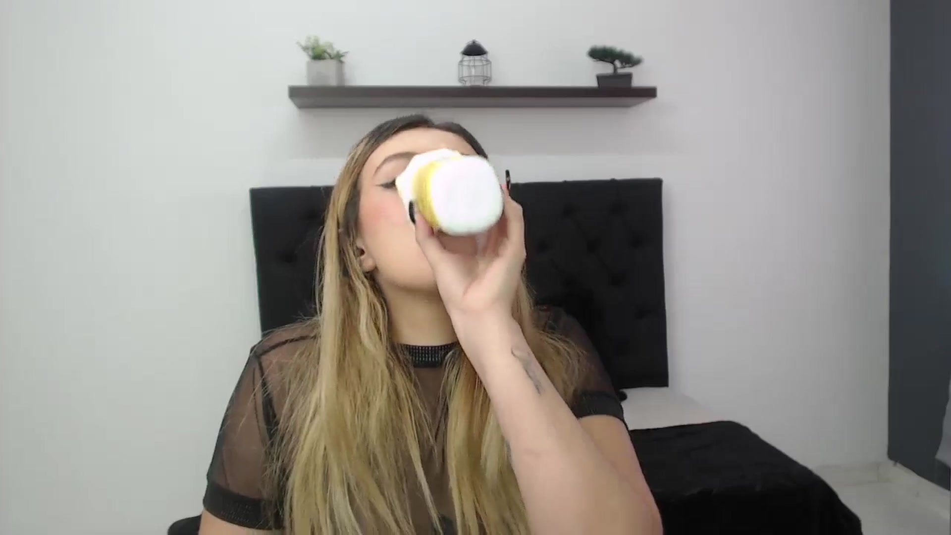 Gallery image thumbnail from CamilleDucan's myfreecams stream on, 11/15/2024, 15:21 image 13 of 20