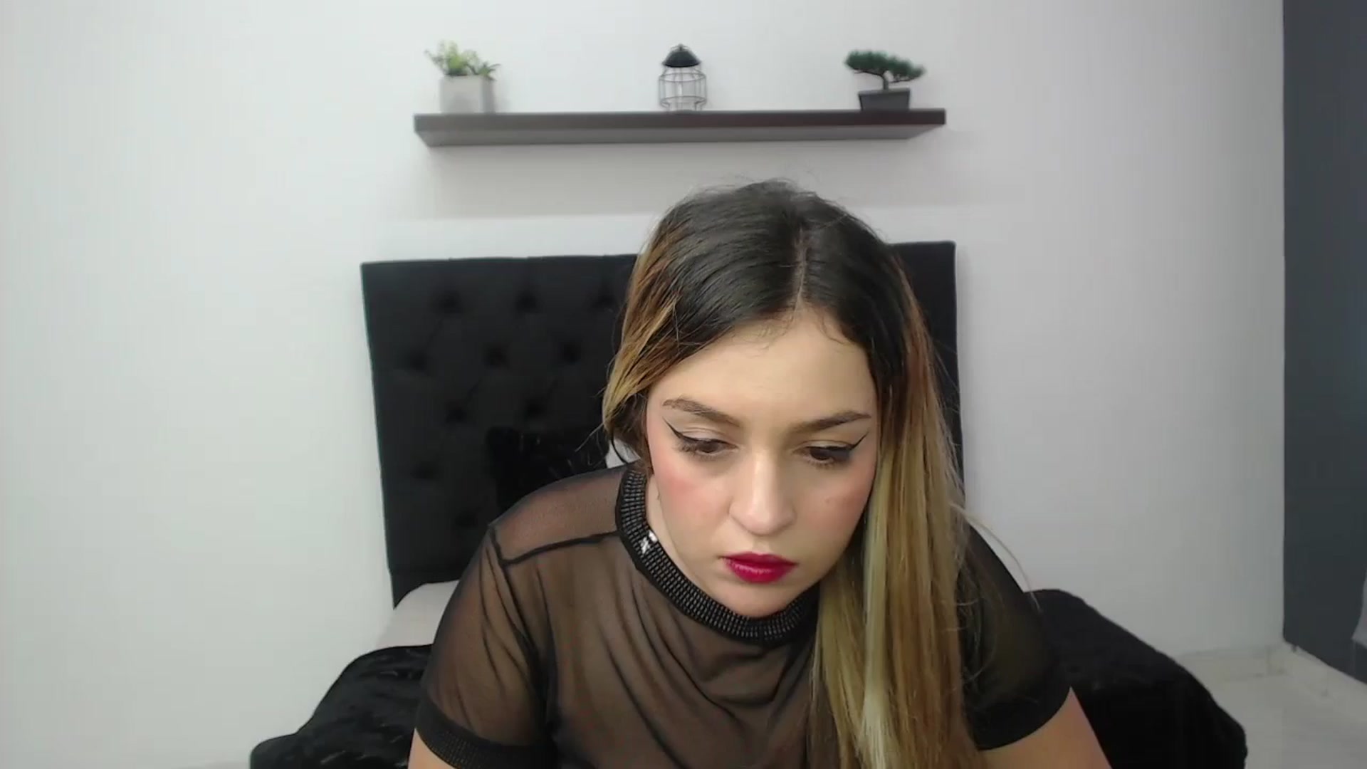 Gallery image thumbnail from CamilleDucan's myfreecams stream on, 11/15/2024, 16:59 image 1 of 20