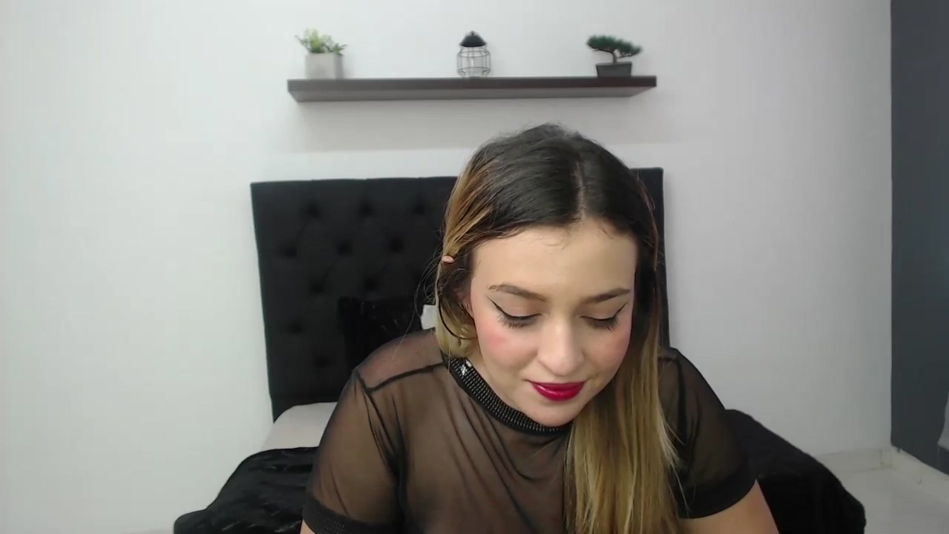 Gallery image thumbnail from CamilleDucan's myfreecams stream on, 11/15/2024, 16:59 image 2 of 20