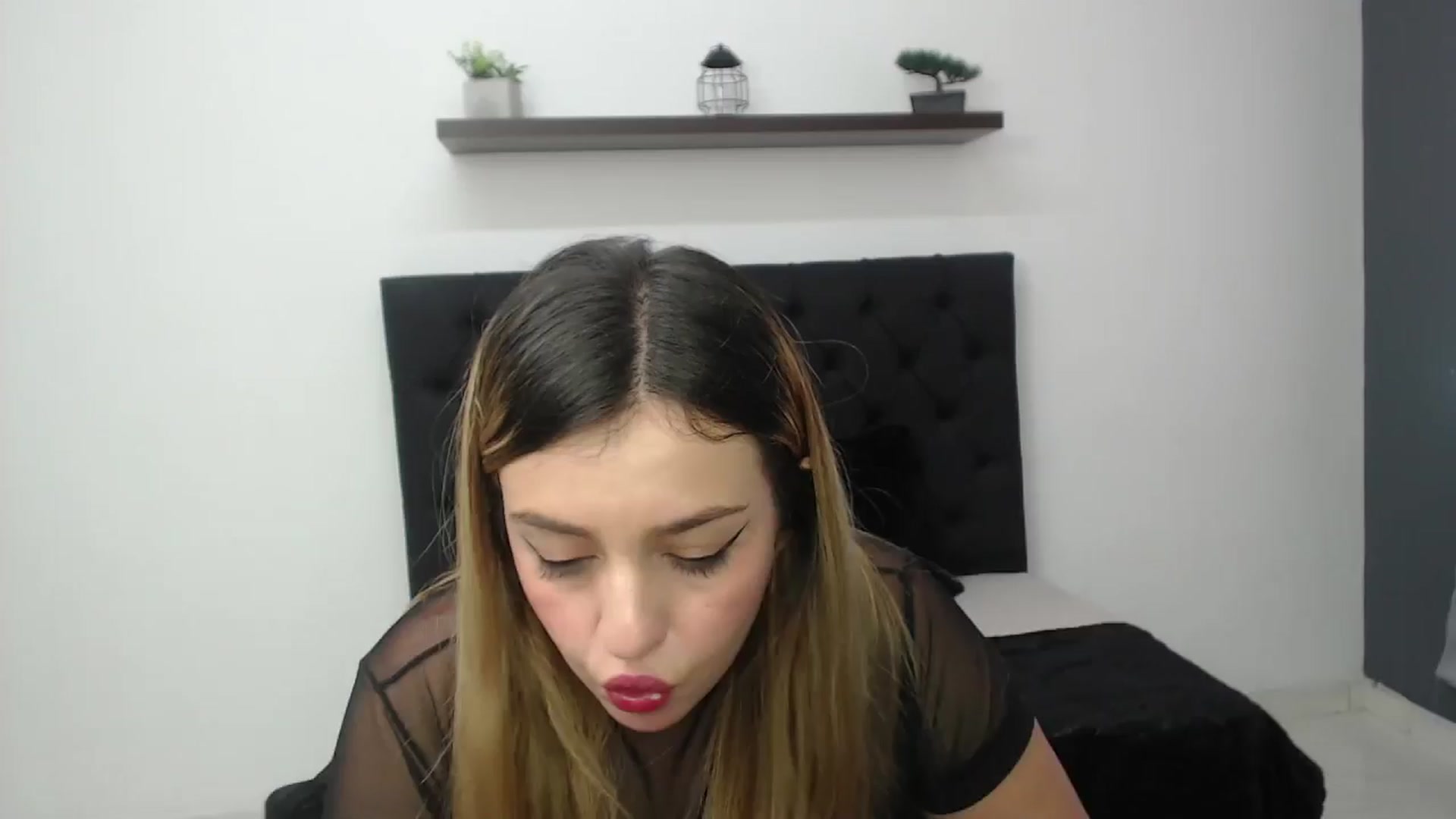 Gallery image thumbnail from CamilleDucan's myfreecams stream on, 11/15/2024, 17:27 image 2 of 20