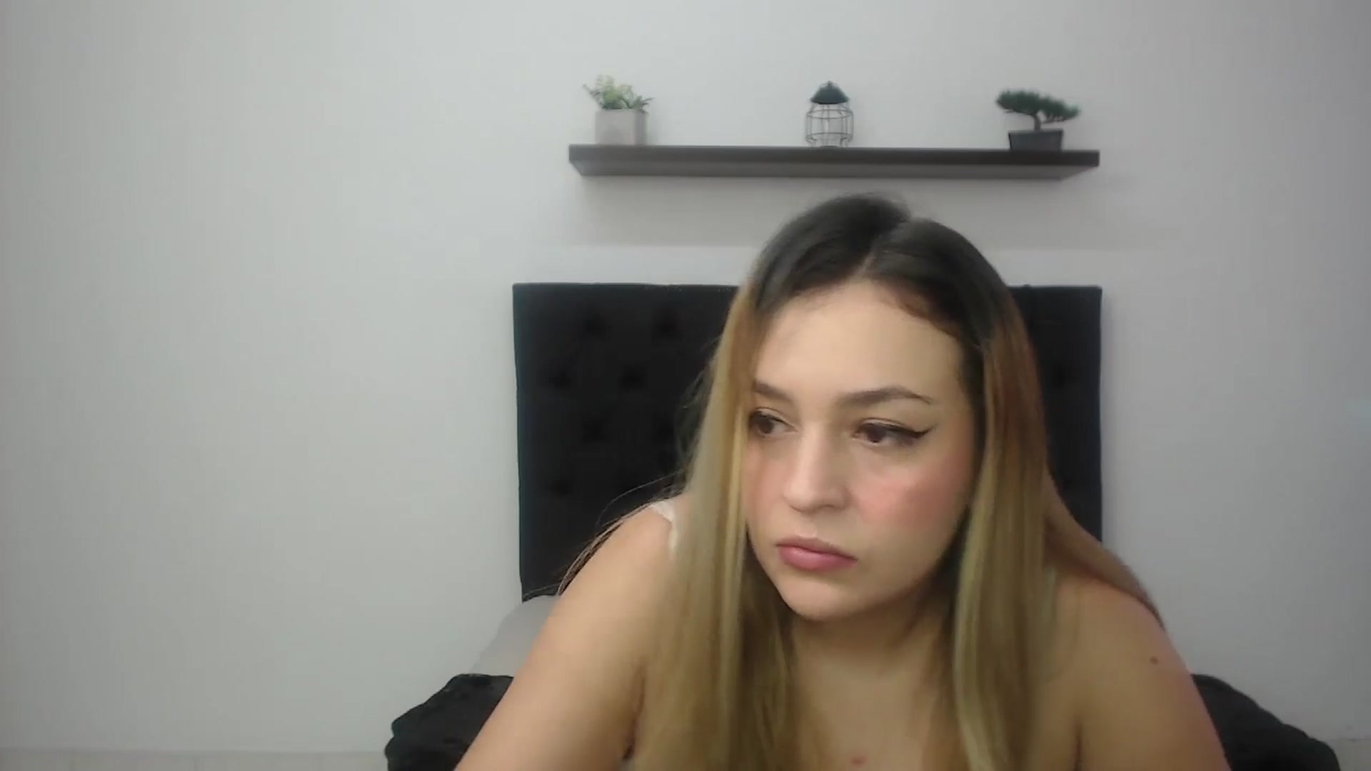 Gallery image thumbnail from CamilleDucan's myfreecams stream on, 11/26/2024, 13:56 image 2 of 20