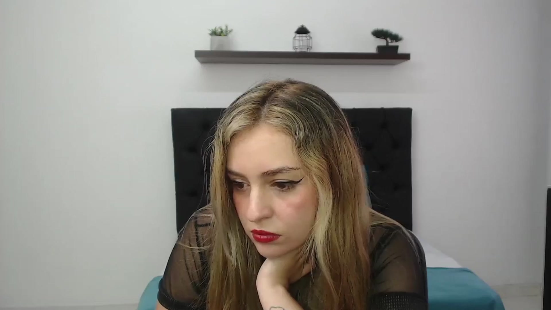 Gallery image thumbnail from CamilleDucan's myfreecams stream on, 12/05/2024, 15:15 image 19 of 20